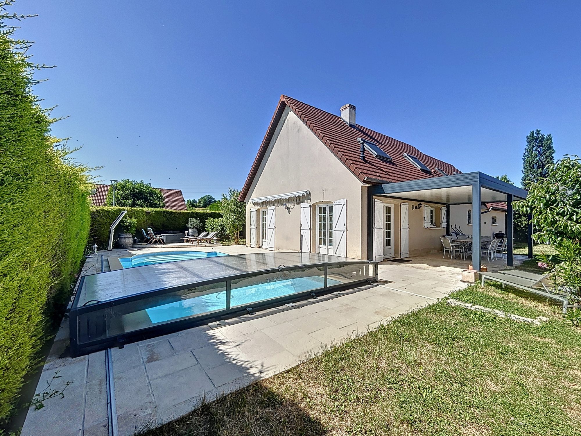 Maison familiale 133m2 - Ruffey-lès-Echirey