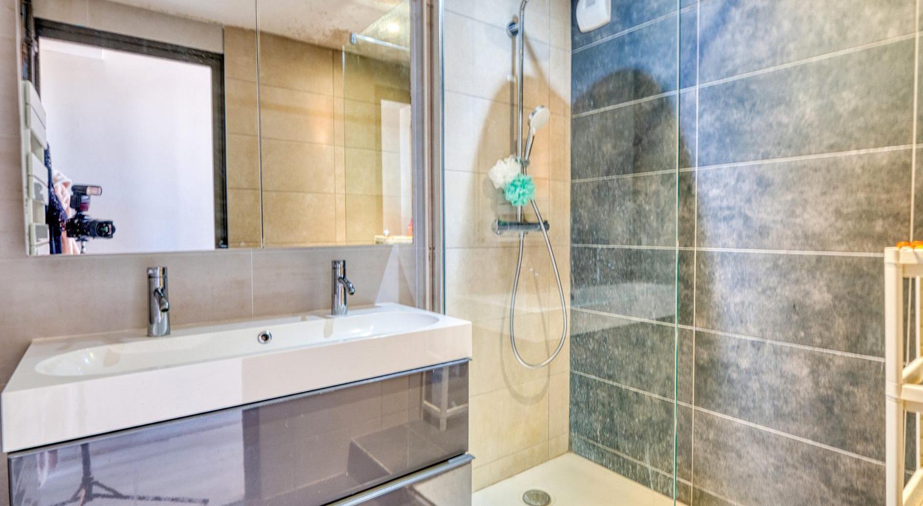 T4/5 Caluire Montessuy secteur calme , vue et grand balcon. Caluire-et-Cuire 69300