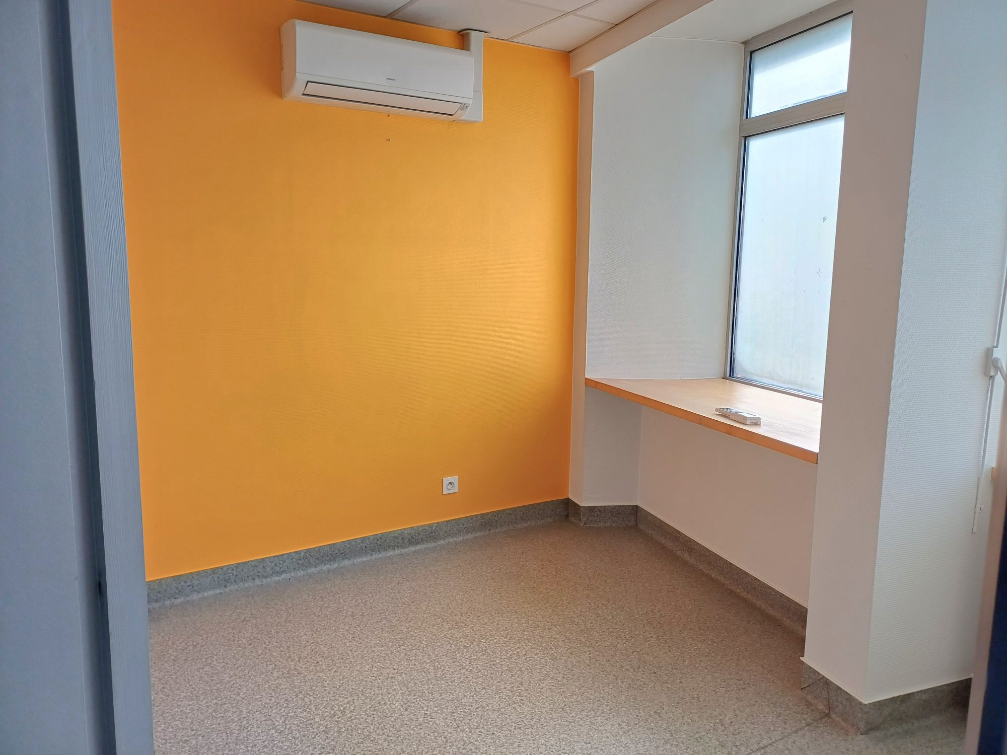 Local pouvant être transformé en appartement Tence 43190