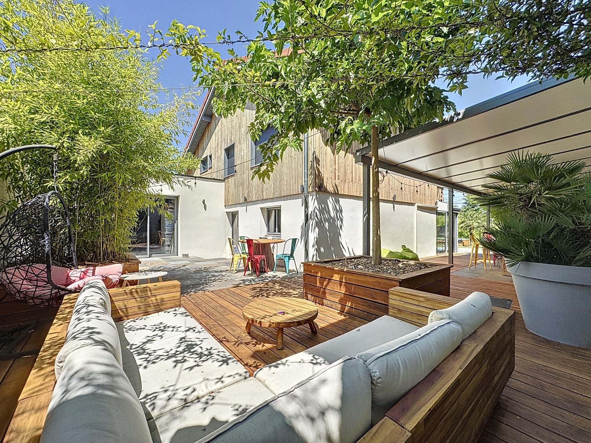 SOUS OFFRE !!! Magnifique Maison de 200m2 utile à Chaponost