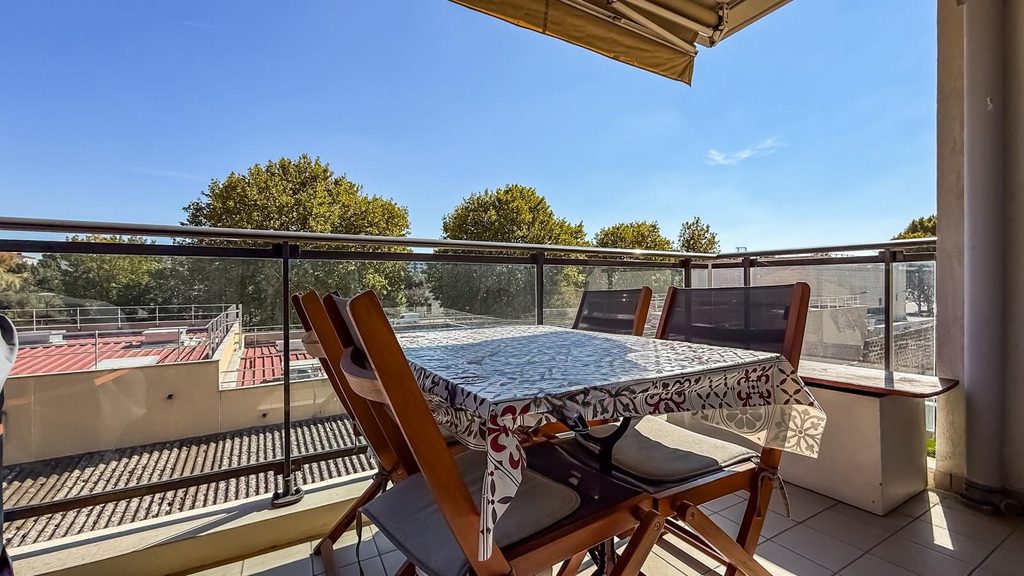 Cosy T3 avec balcon et vue degagée Lyon 69007