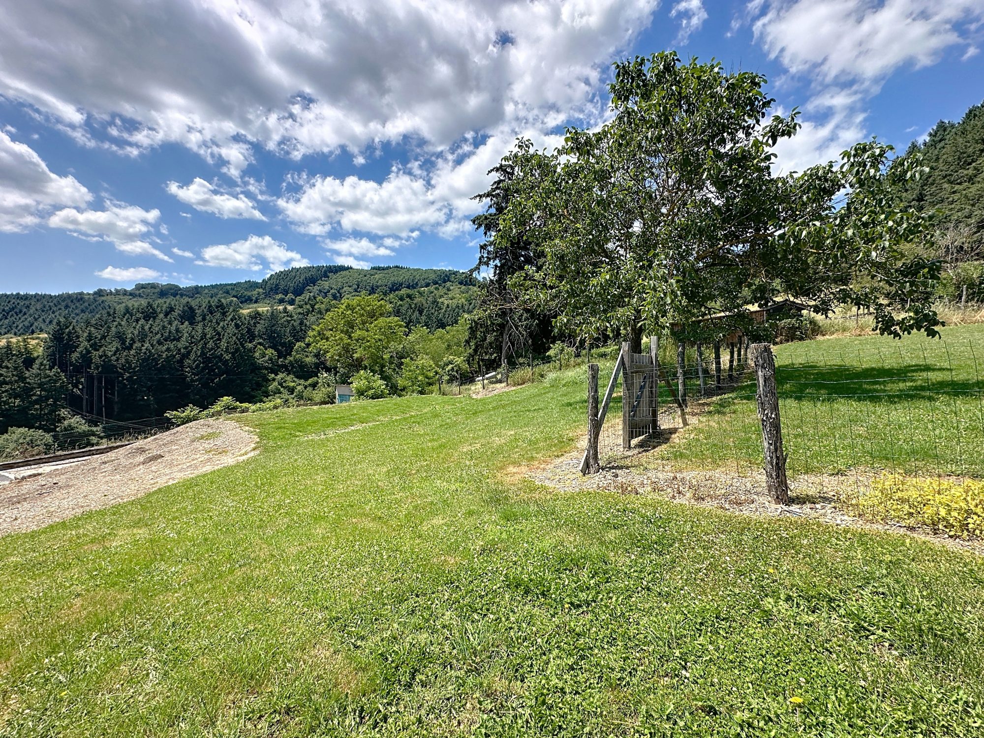 Maison spacieuse, lumineuse sans aucuns travaux intérieur à prévoir Tarare 69170