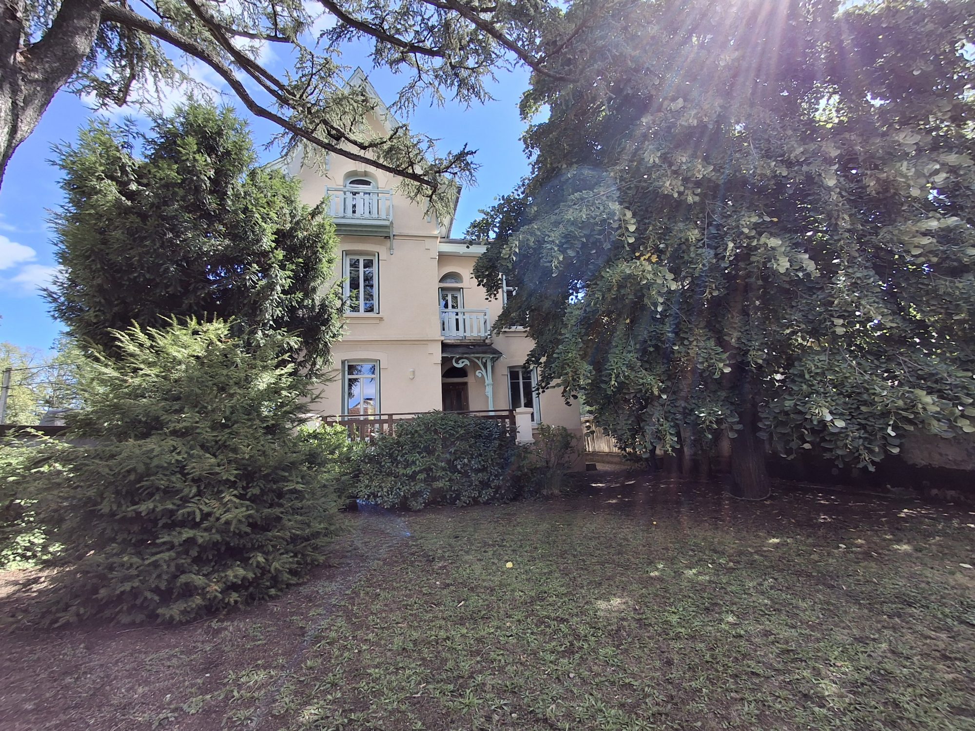 Maison - 7 pièces - 155 m² - Firminy (42700)