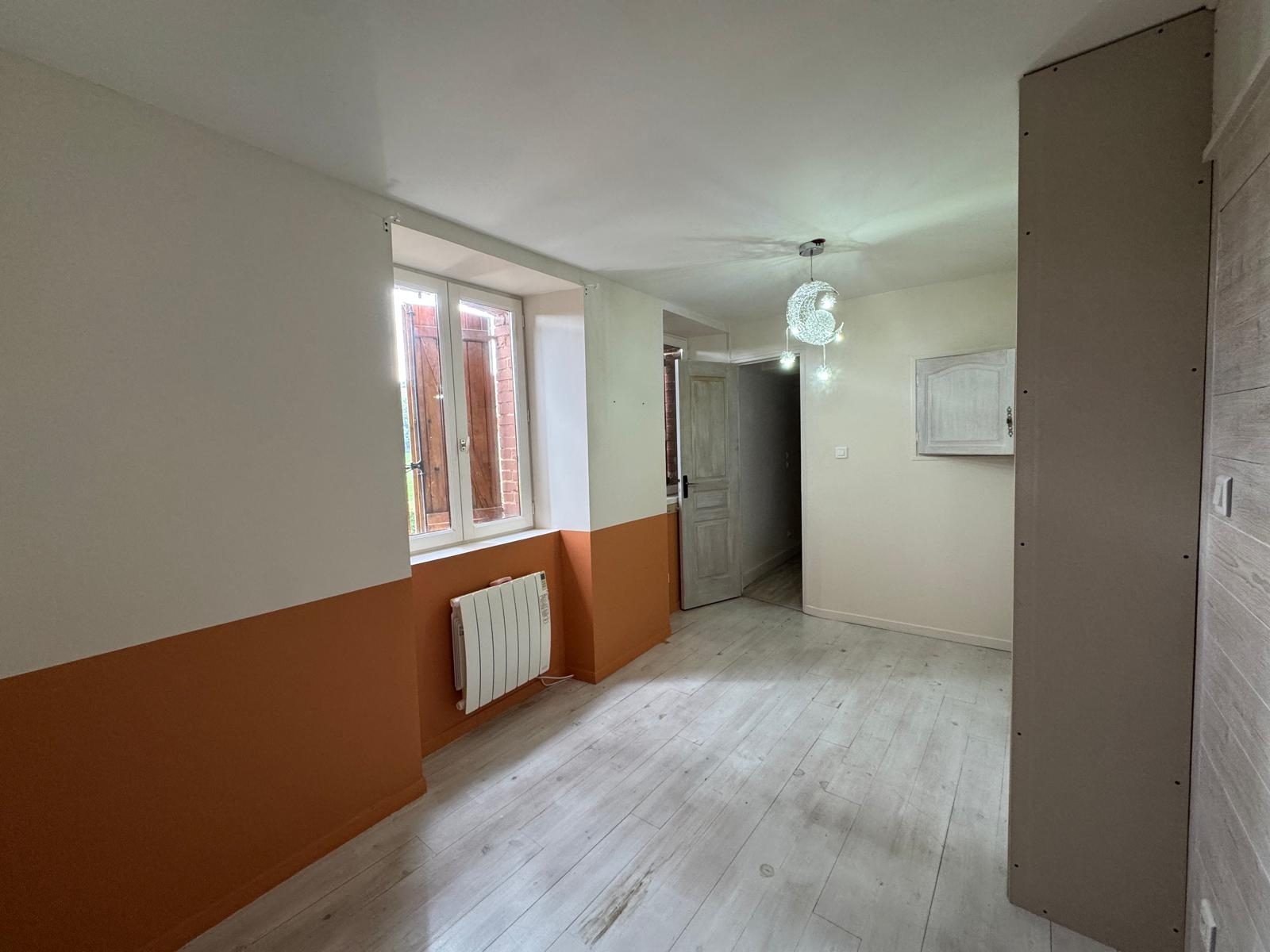 Maison ancienne 108m² avec belle dépendance Saint-Appolinaire 69170