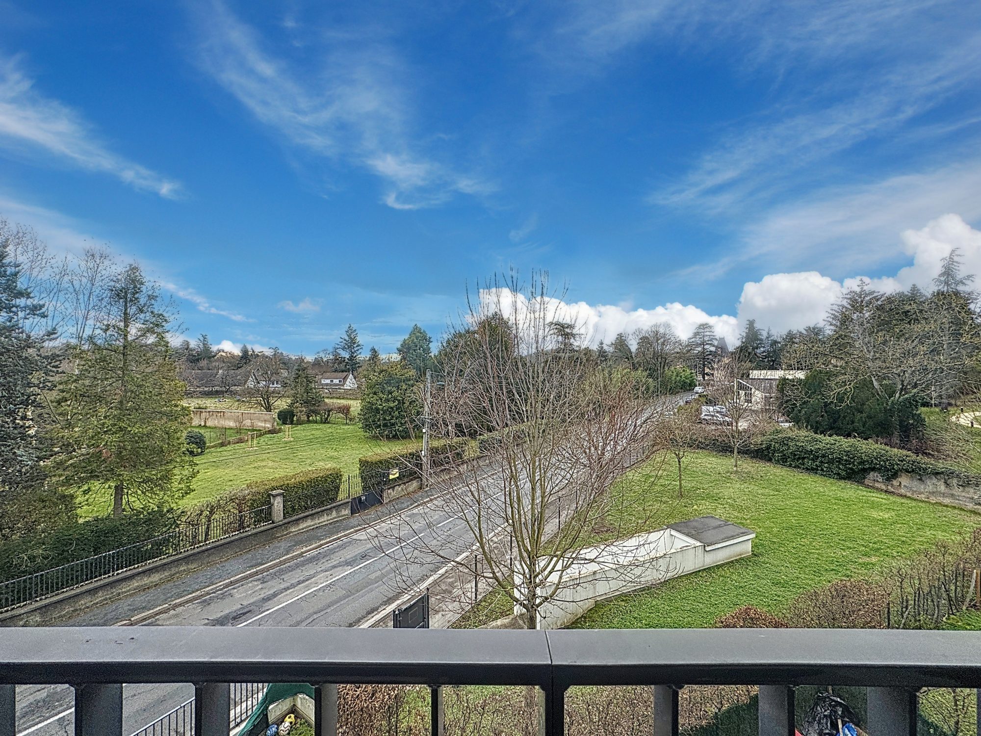 SOUS OFFRE ! Pietrapolis Chaponost, Appartement T3 secteur Alaï de 2013 avec balcon + 2 places de parking en sous-sol Francheville 69340