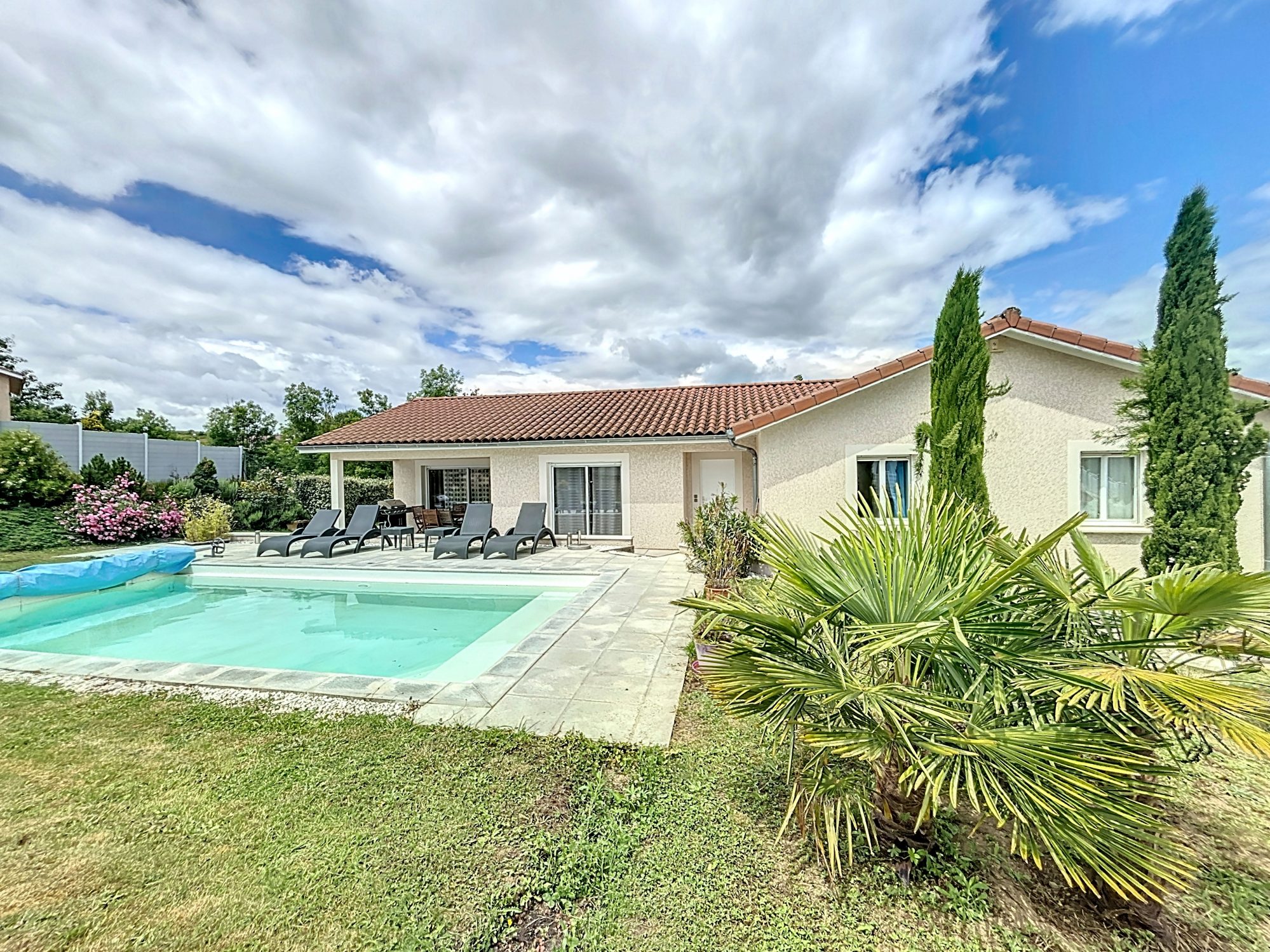 Villa Env 179 m²