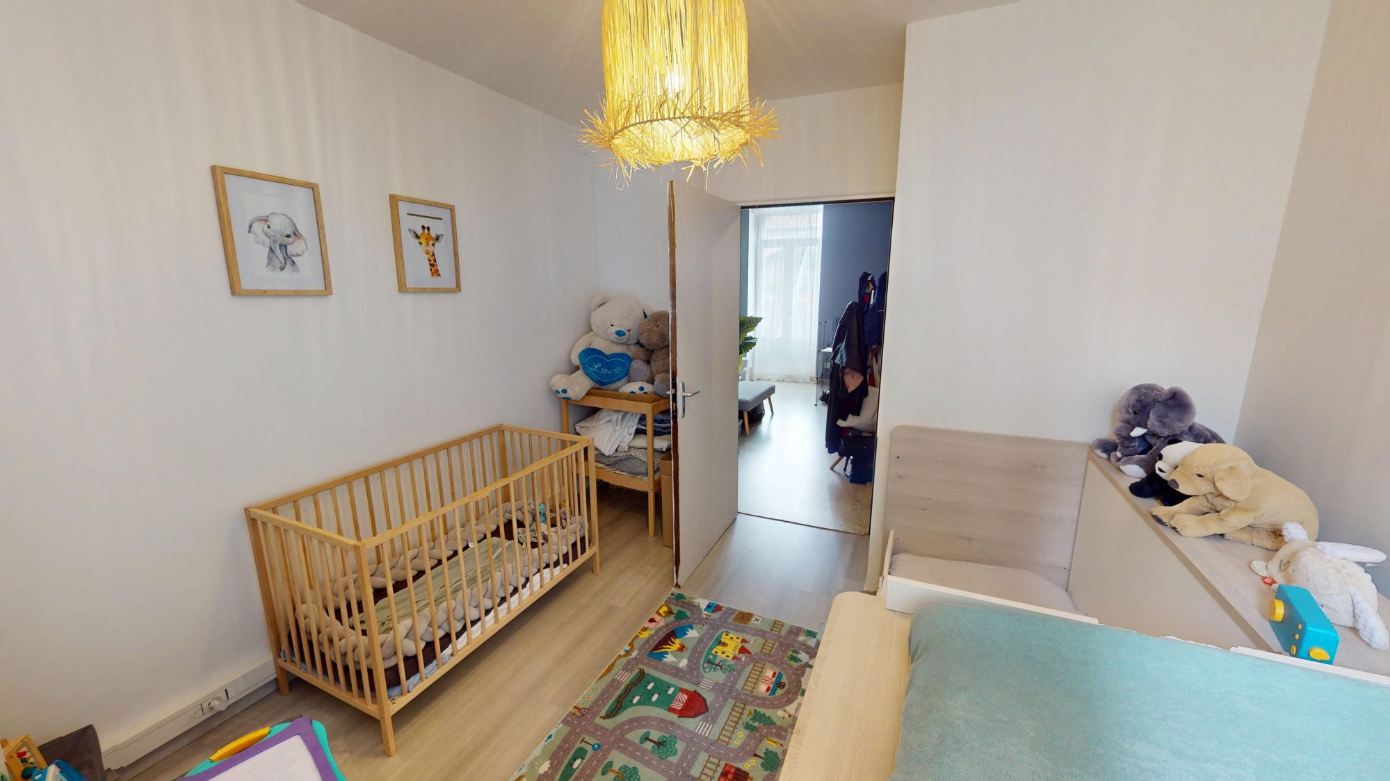 Appartement et local commercial Le Chambon-Feugerolles 42500