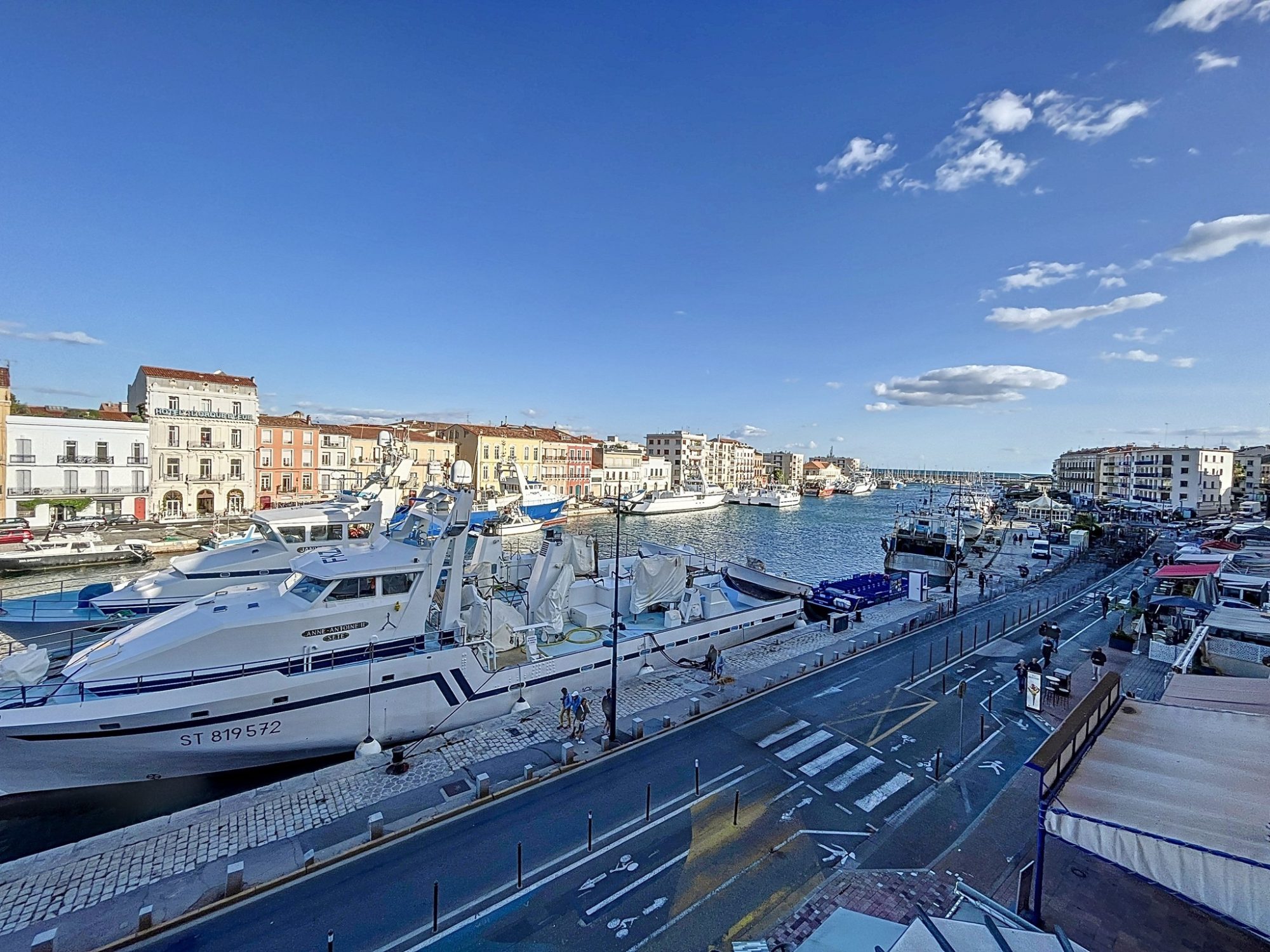 SETE : Centre Ville, Vue Quai, appartement T3, 95 m²
