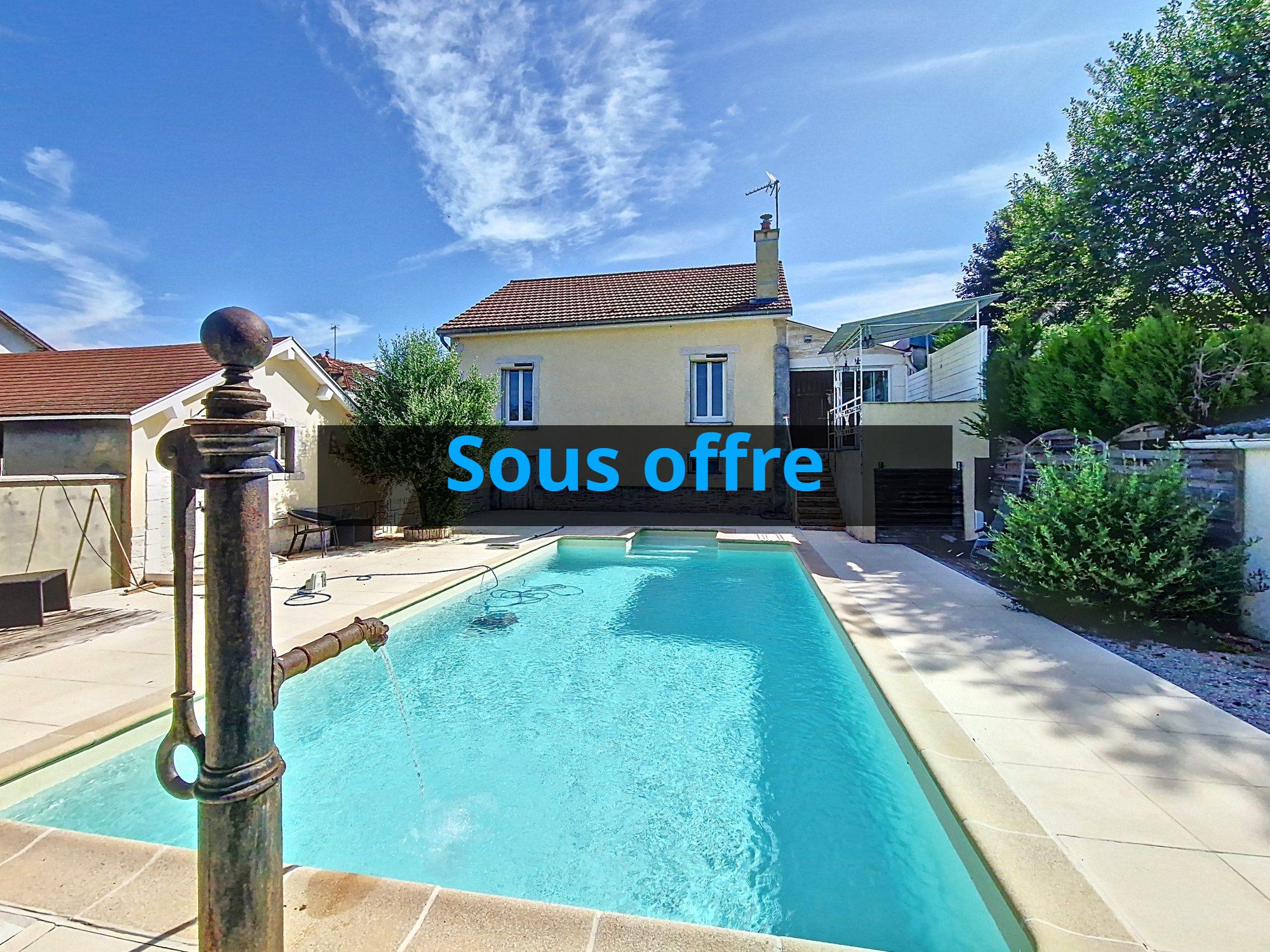 CHALON SUR SAONE : Ensemble immobilier avec piscine