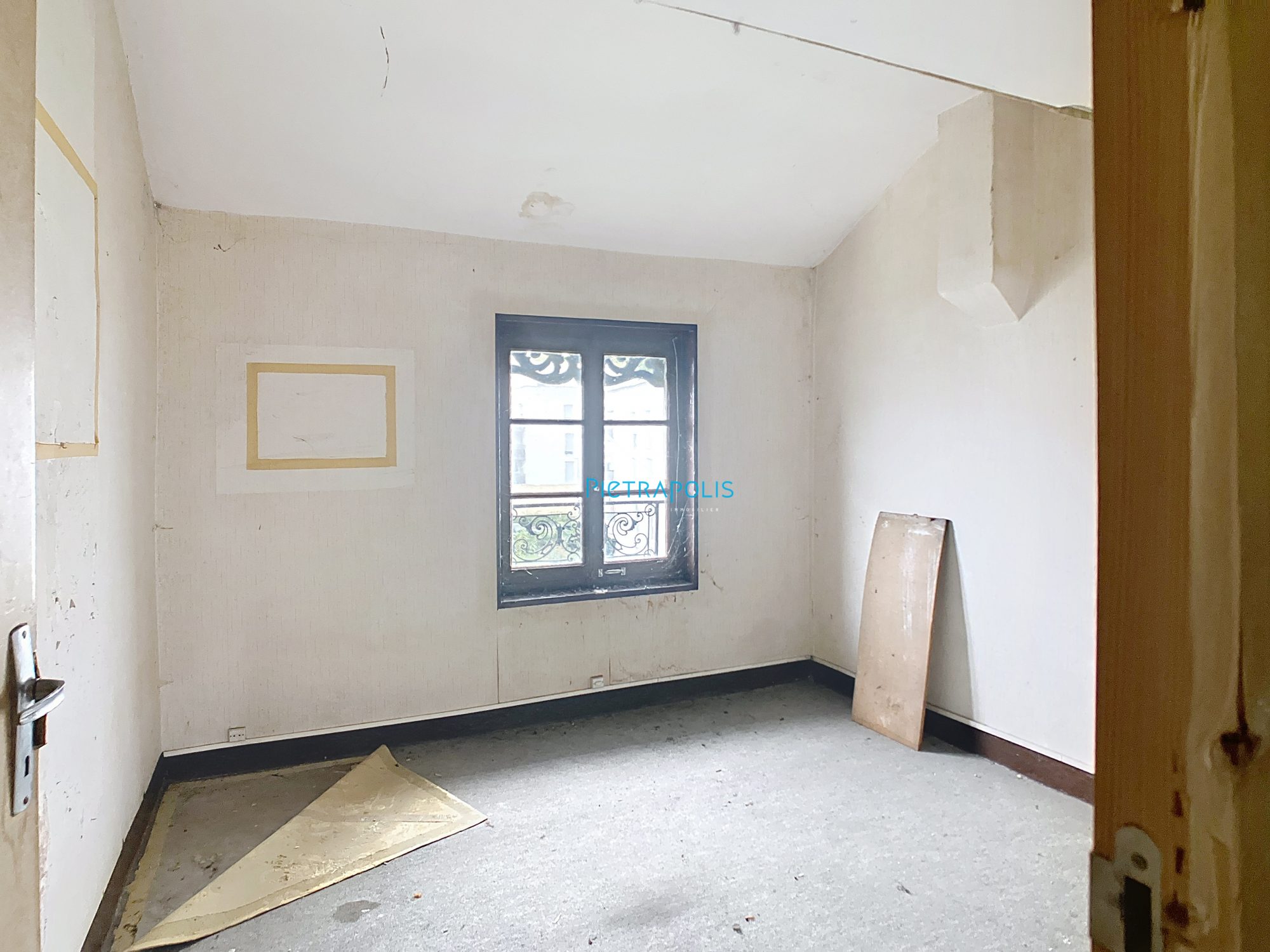 Plateau sous combles T3 - vue dégagée - traversant Gleizé 69400