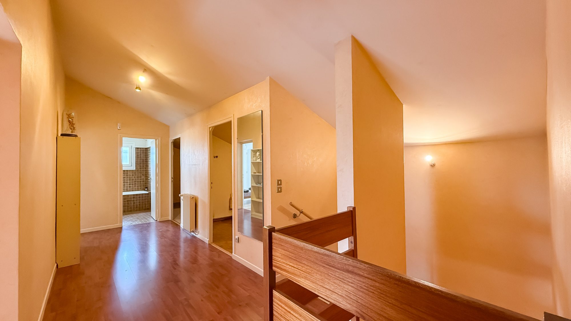 Maison - 7 pièces - 181 m² - Sainte-Foy-lès-Lyon (69110)