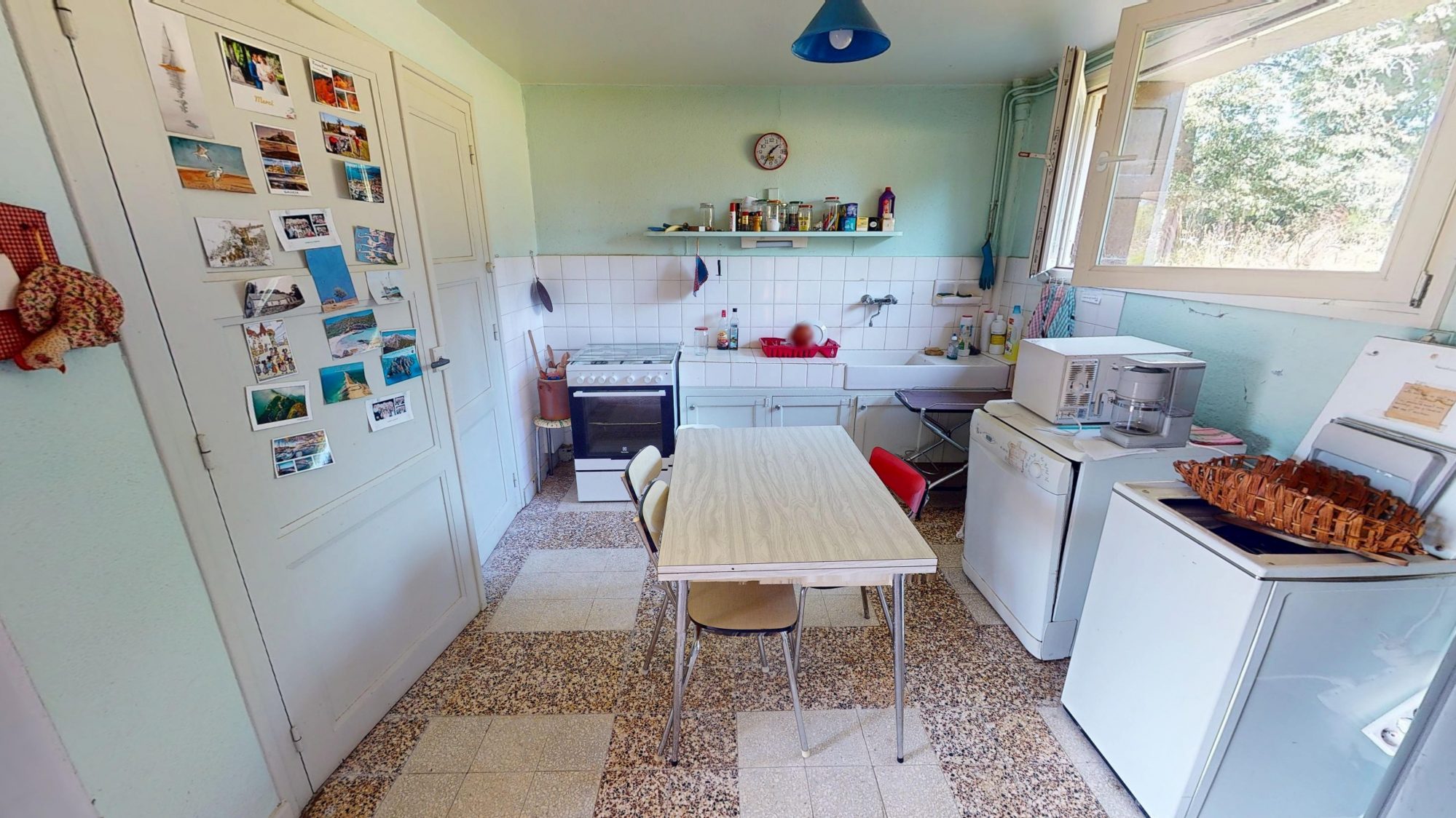 Ferme à rénover sur 1 hectares 5 de terrain constructible Usson-en-Forez 42550