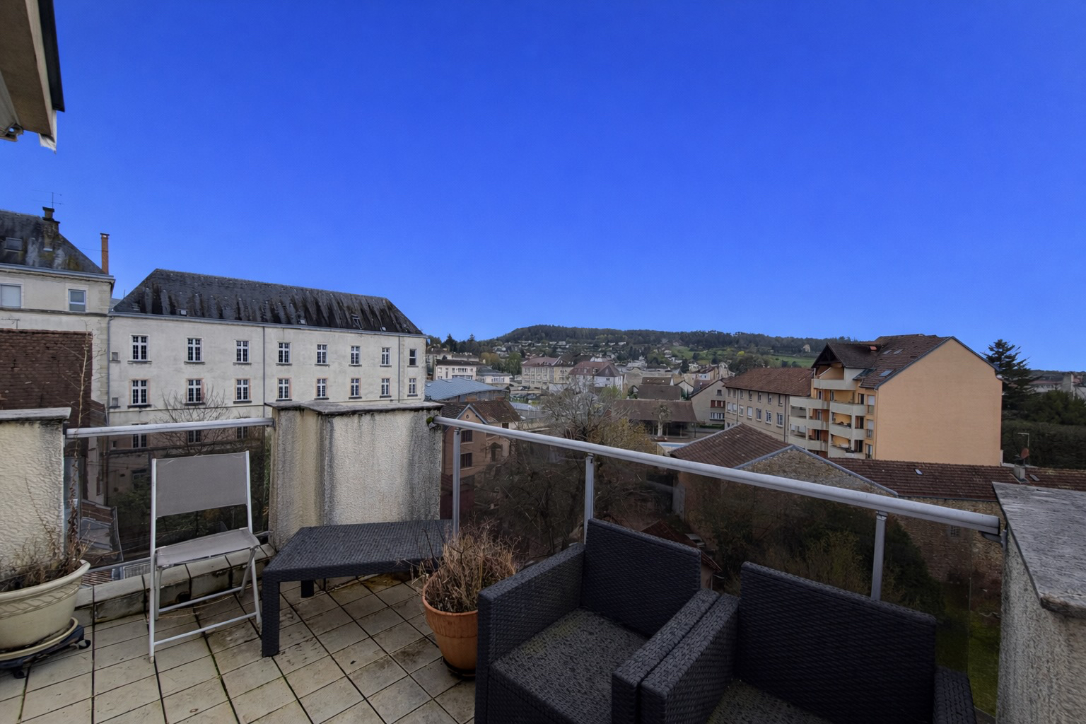 Appartement Lons-Le-Saunier 2 pièces / 1 chambre / 73.07 m²