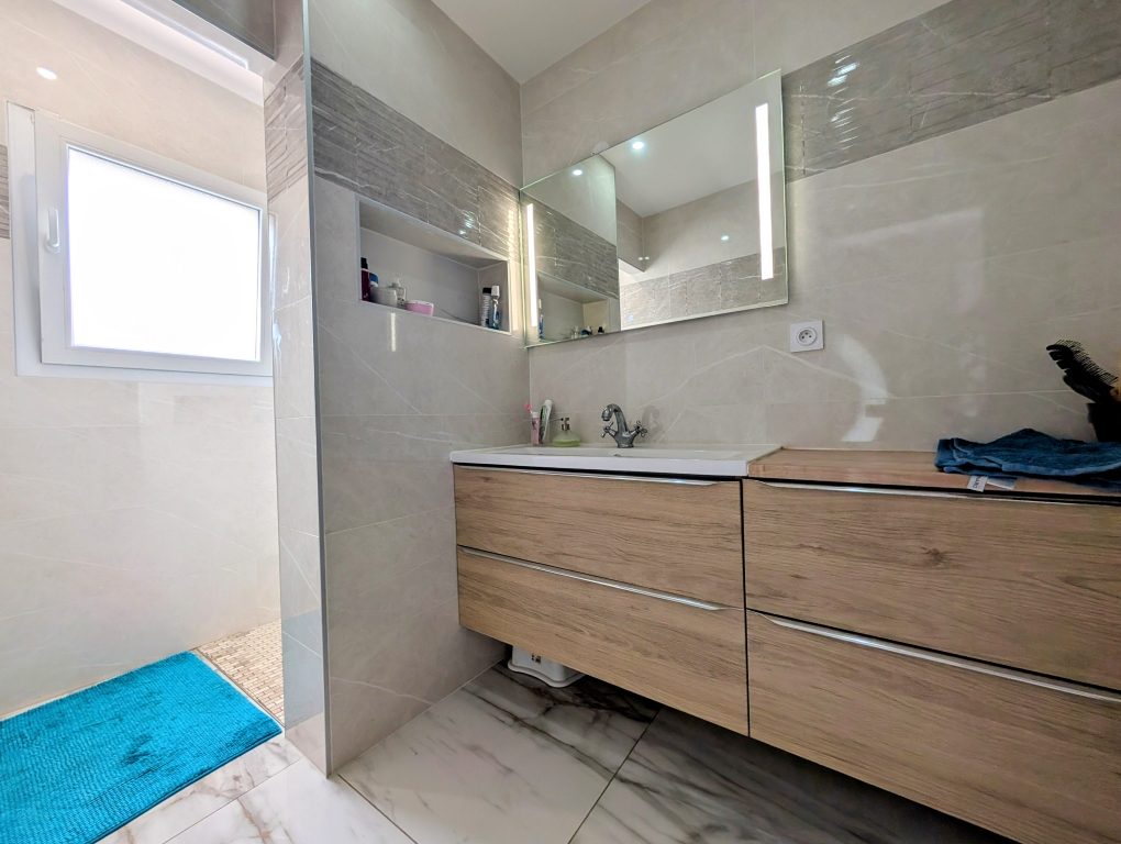 COTE D'OR (21) - FAUVERNEY - Superbe villa 6 pièces de 190 m² Fauverney 21110