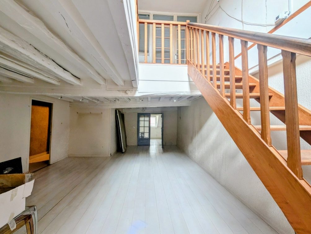 COTE D'OR (21) - DIJON CENTRE - Appartement duplex de 118.14 m² au sol Dijon 21000