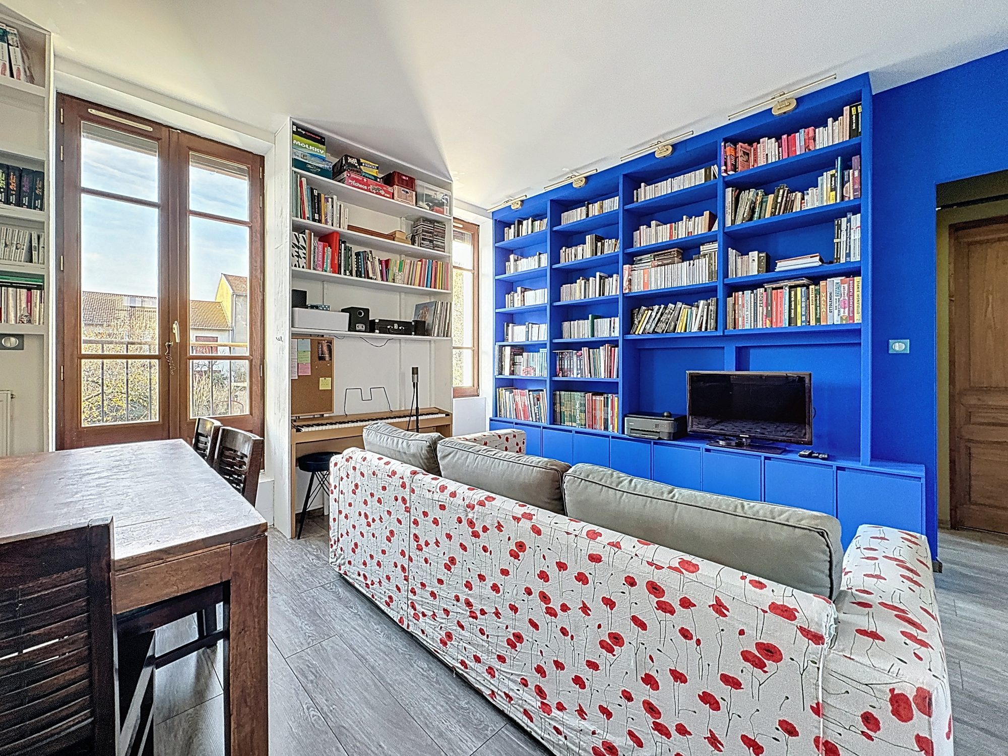 Maison divisée en 3 appartements avec Jardin - La Plaine Santy