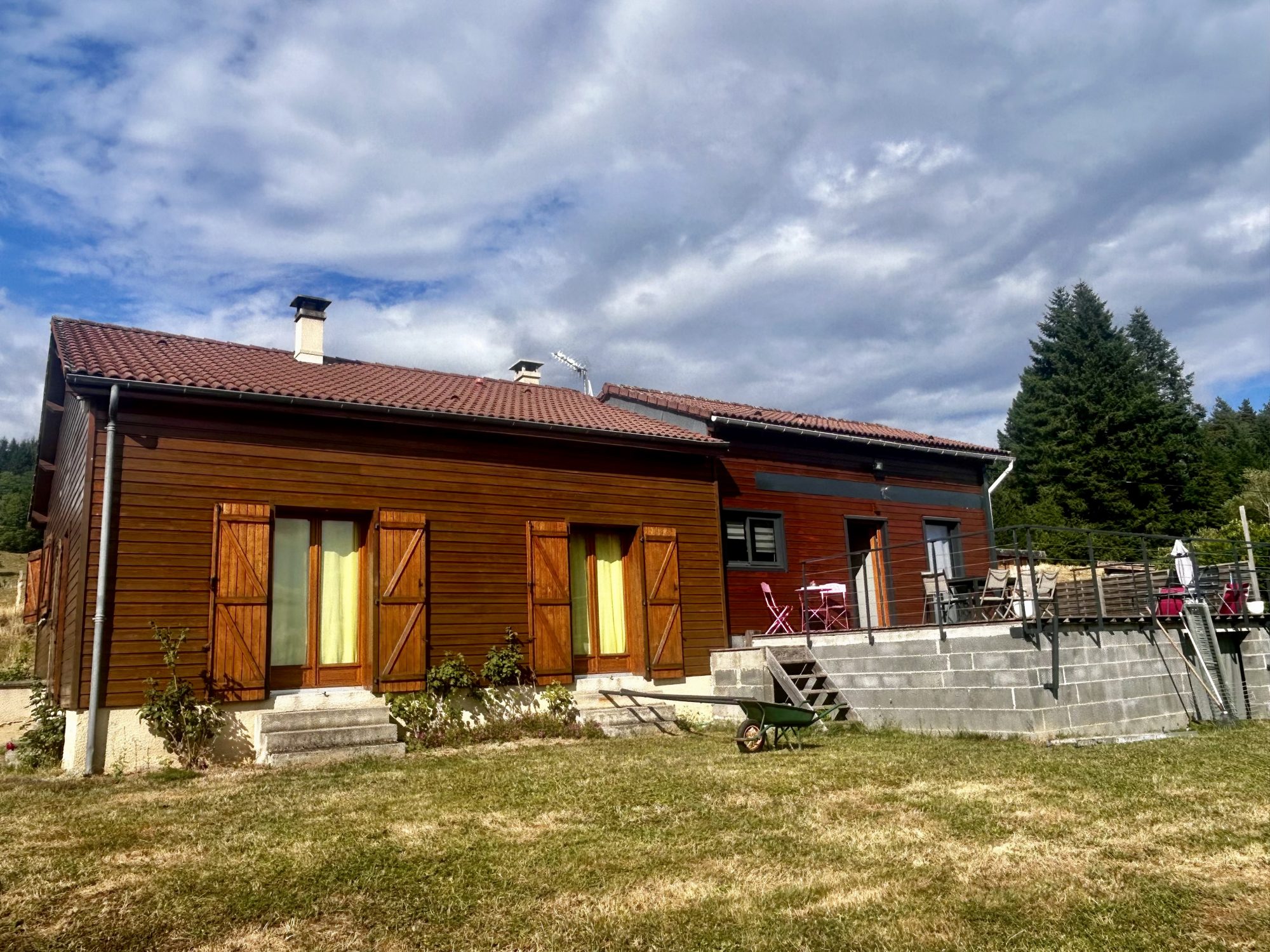 Maison - 5 pièces - 115 m² - Augerolles (63930)