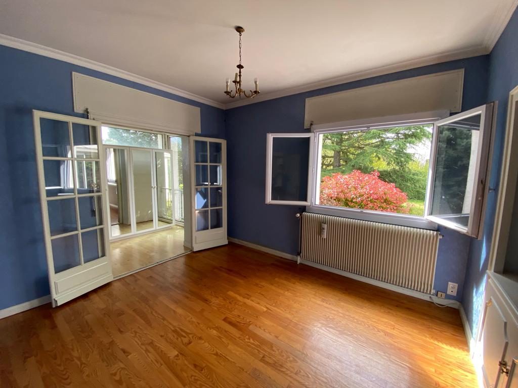 Grande maison avec piscine au calme Dardilly 69570