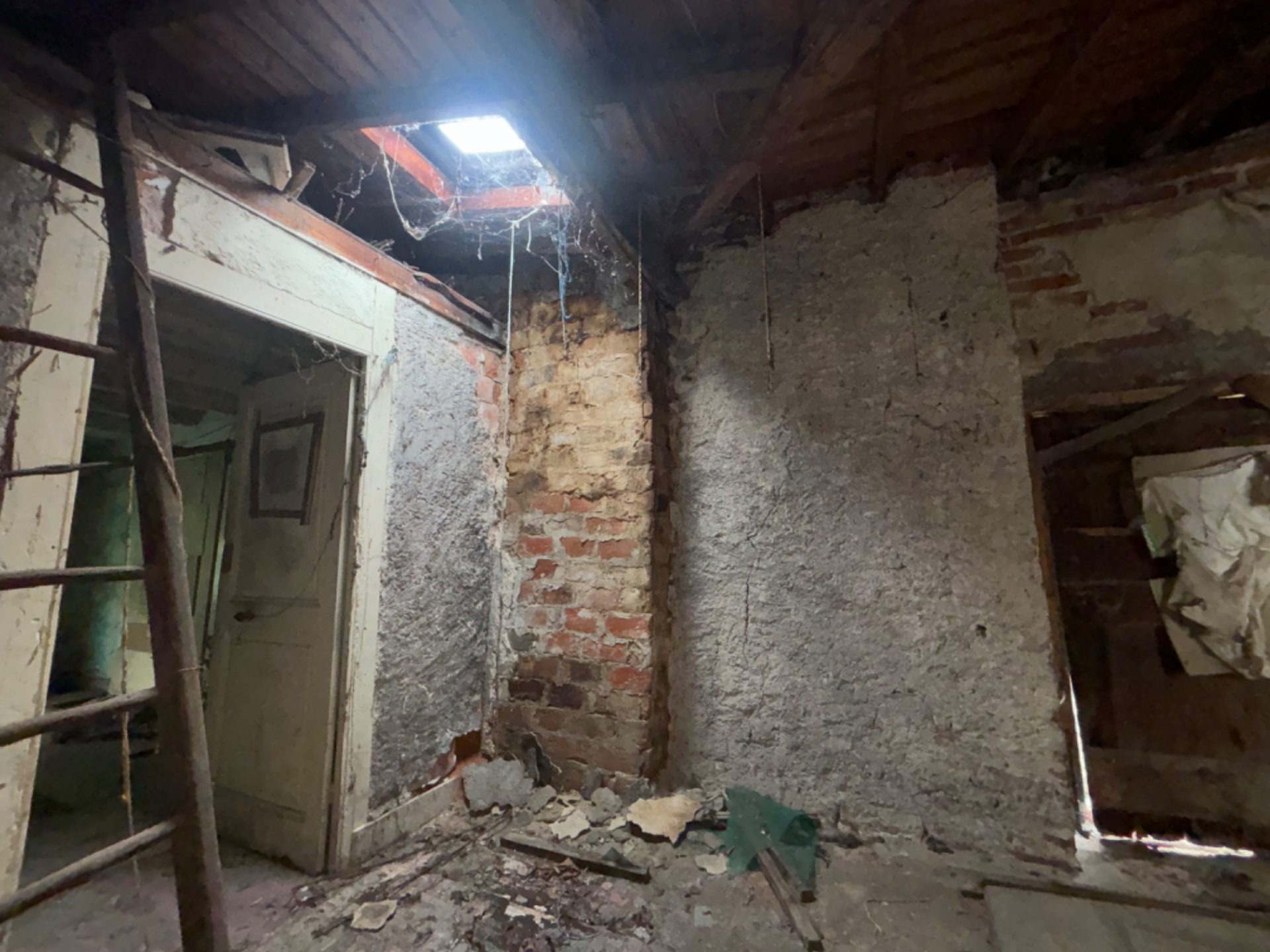 Maison de village à rénover Bourg-argental 42220