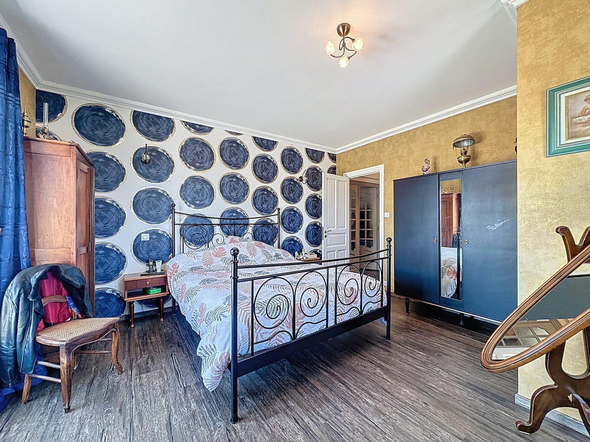 MURS ET FONDS DE COMMERCE BAR / TABAC / LOTO / FDJ / RESTAURANT AVEC LOGEMENT – SECTEUR LE PUY-EN-VELAY Le Puy-en-Velay 43000