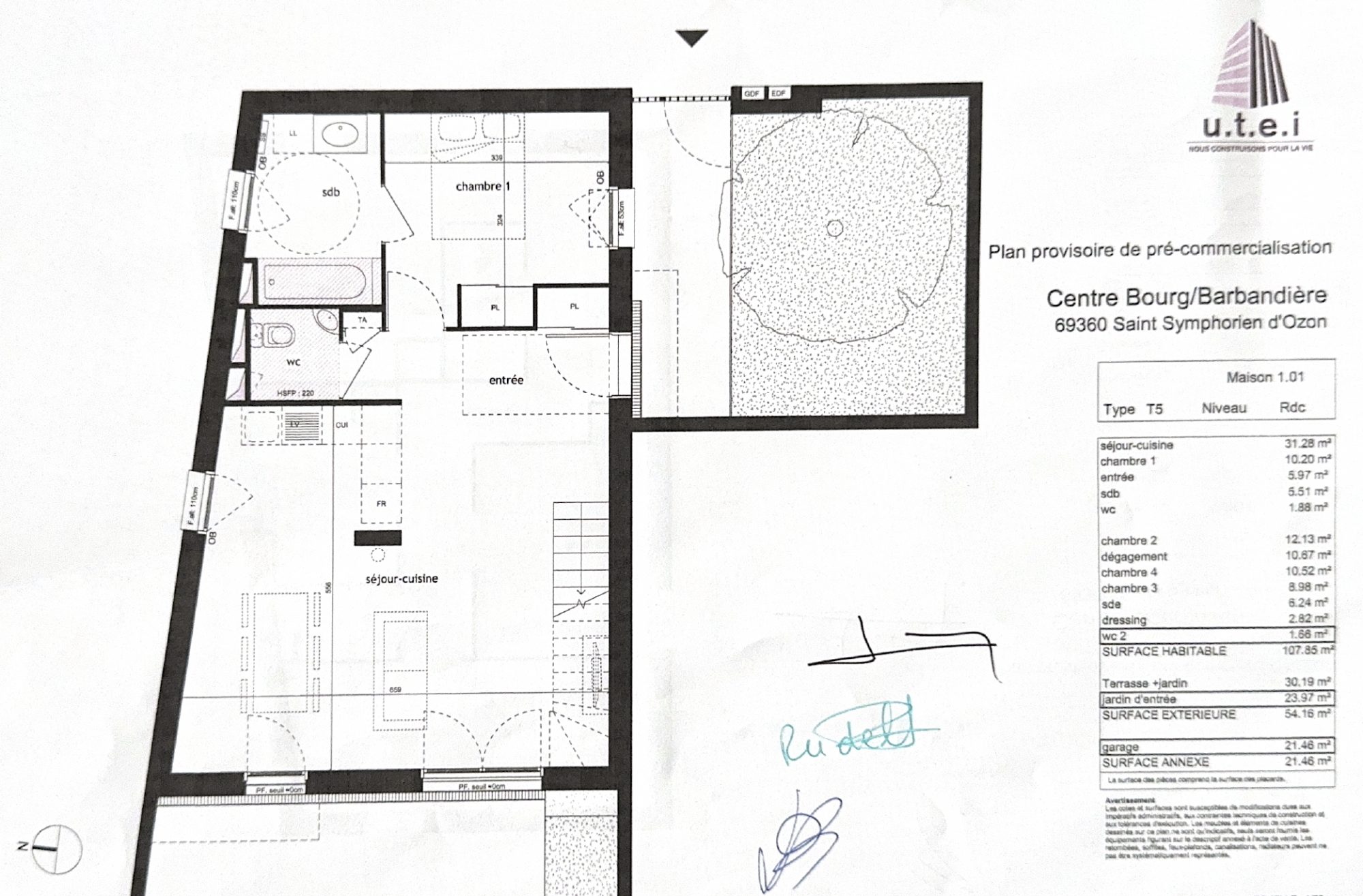 Maison de 2020 au centre ville de 110m2 - 4 chambres avec Garage et stationnement. Saint Symphorien d'Ozon 69360