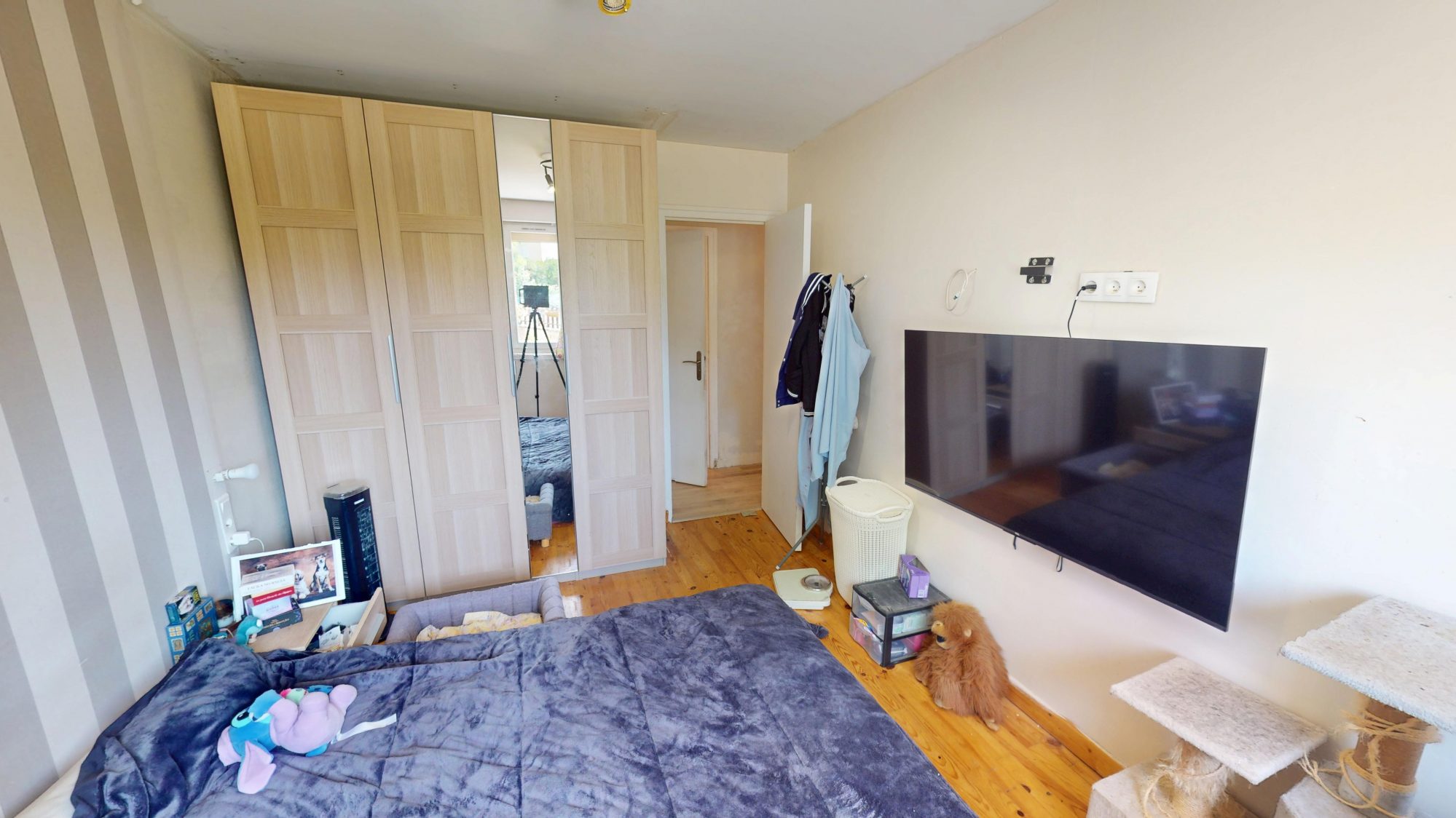 Maison - 5 pièces - 102 m² - Le Chambon-Feugerolles (42500)