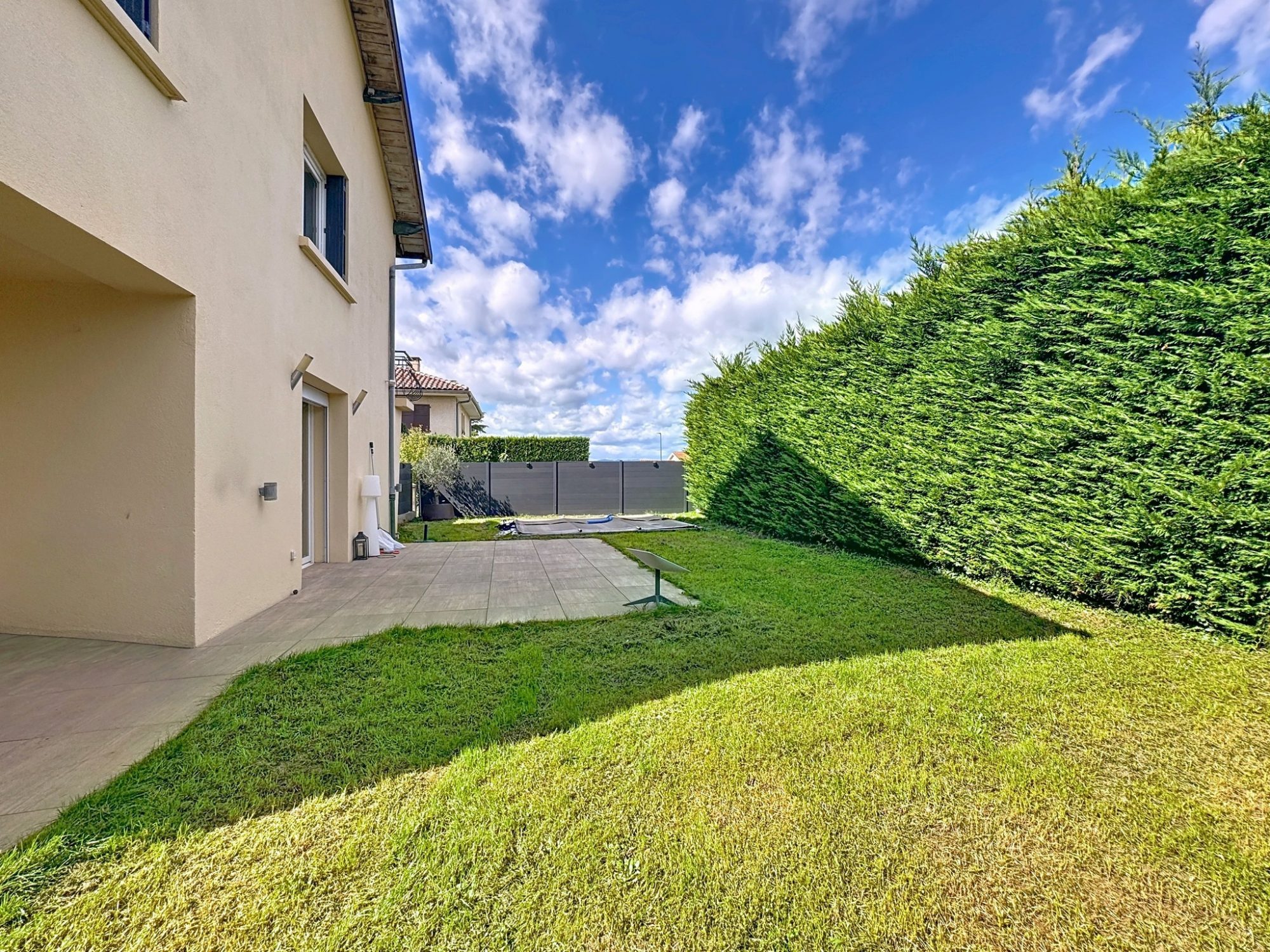 Maison - Misérieux - 3 chambres - Piscine Misérieux 01600