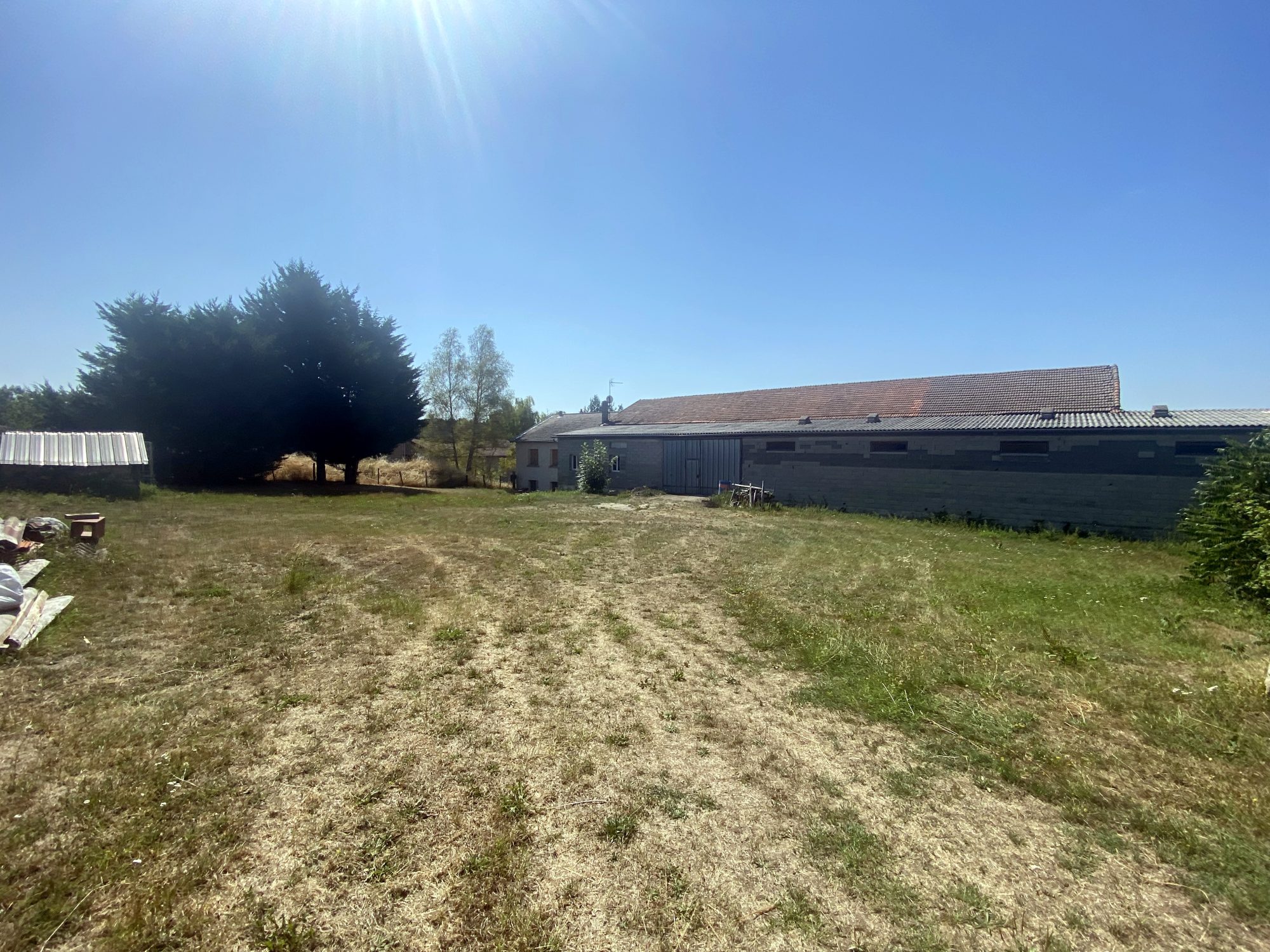 Ferme en pierres sur terrain attenant Chomelix 43500