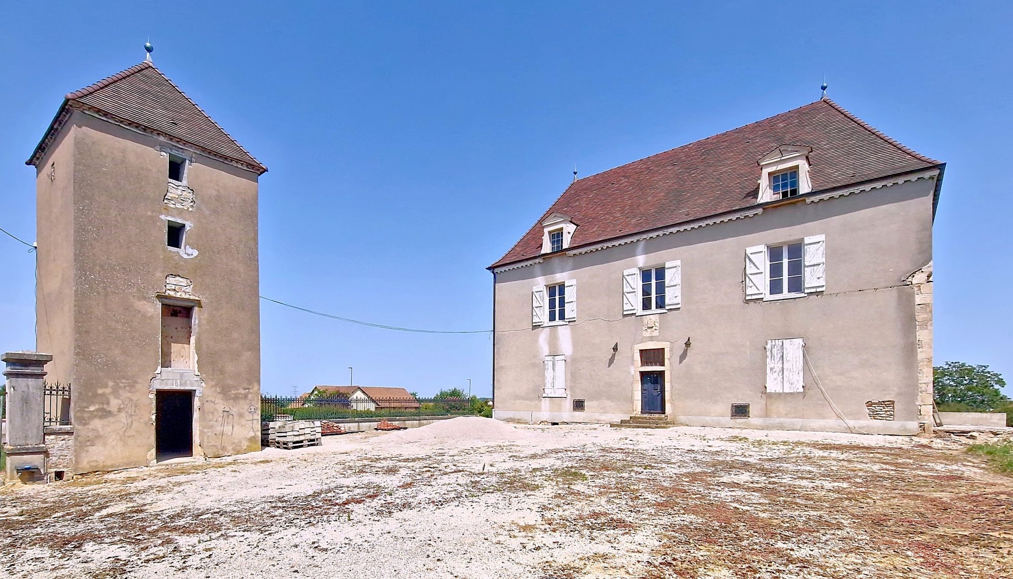 Maison - 5 pièces - 192 m² - Chalon-sur-Saône (71100)