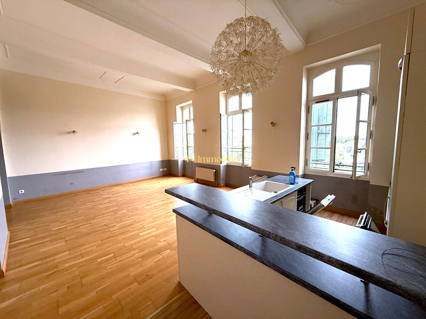 Vue sur l'Hérault grand Appartement de 4 pièces (125 m²) à vendre à AGDE+ garage