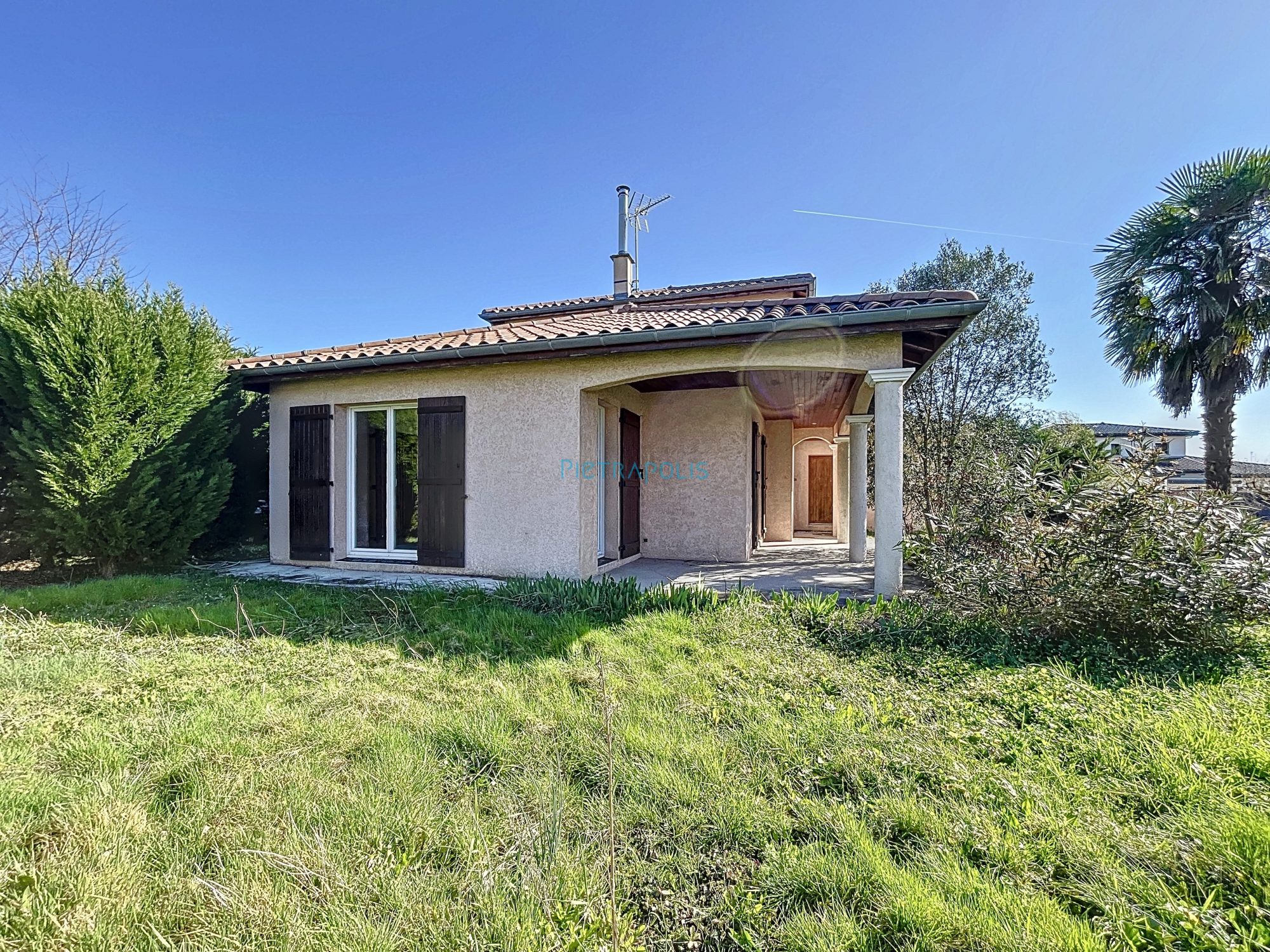 MAISON SAVIGNEUX   VENDUE Savigneux 01480