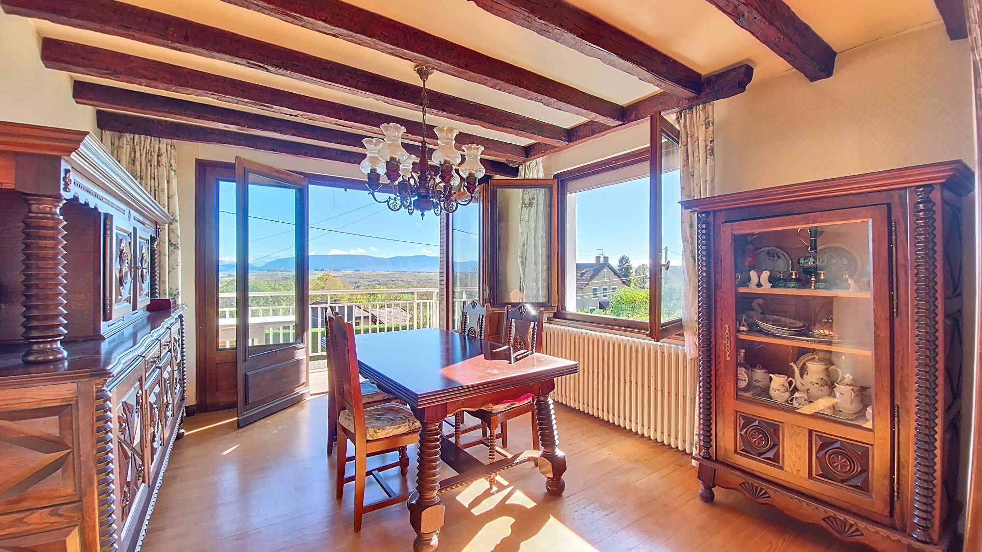 Ensemble immobilier de 2 maisons individuelles Thoiry 01710