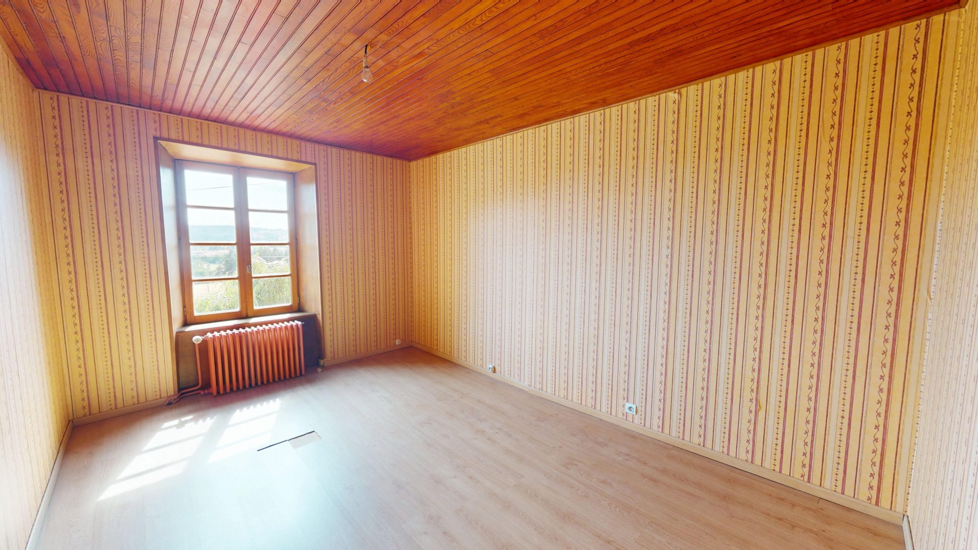 Ferme en pierres sur terrain attenant Chomelix 43500