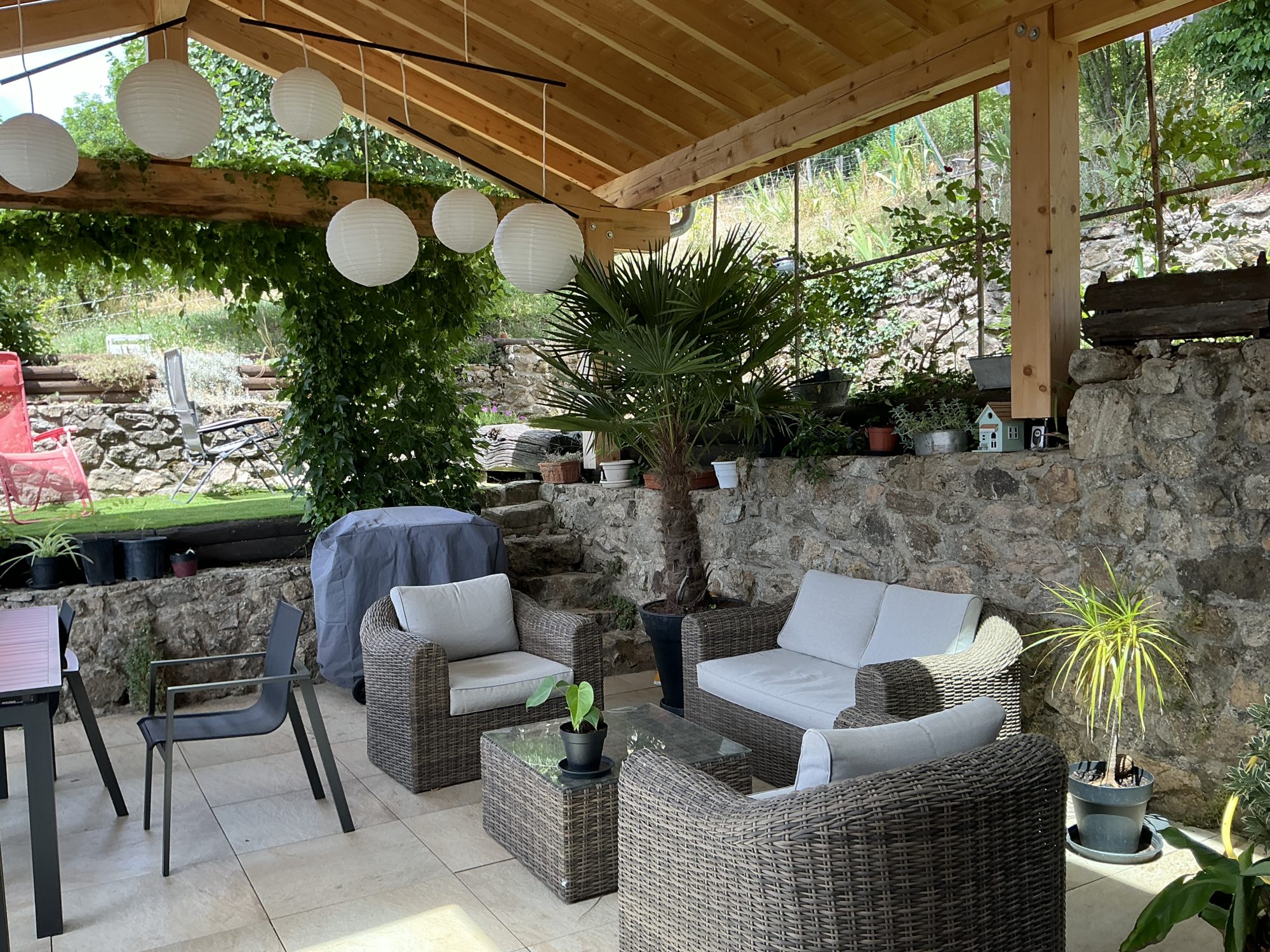 Maison - 6 pièces - 130 m² - Satillieu (07290)
