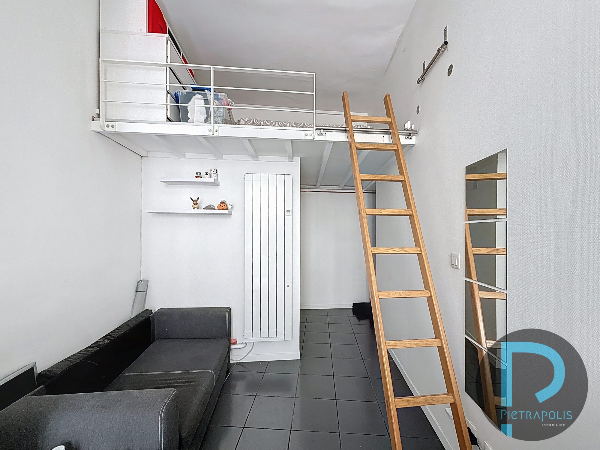 Studio avec mezzanine en plein centre de LYON - Proche de la place des Jacobins - Ascenseur