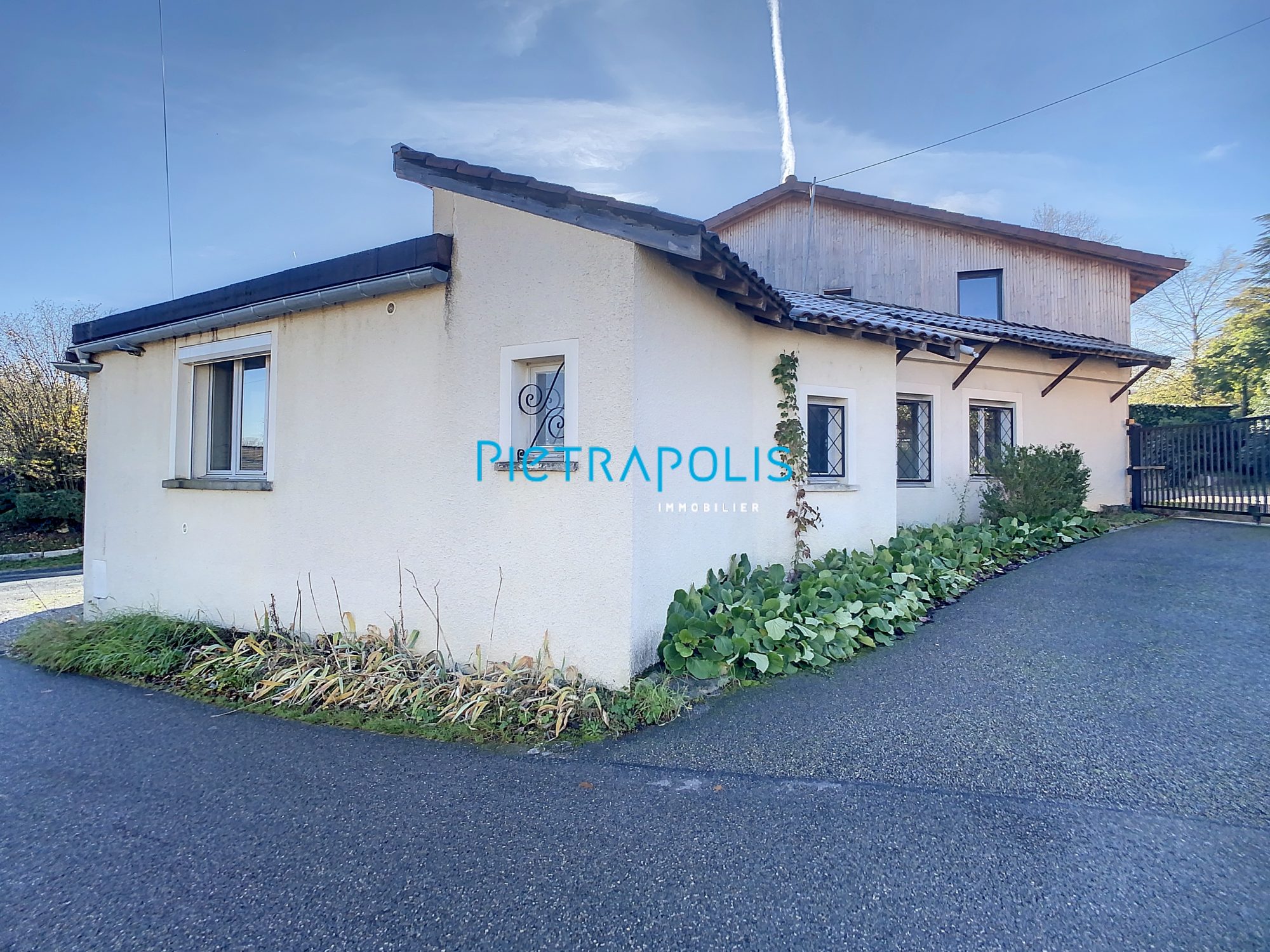 Maison de village 3 PCS 85 m²