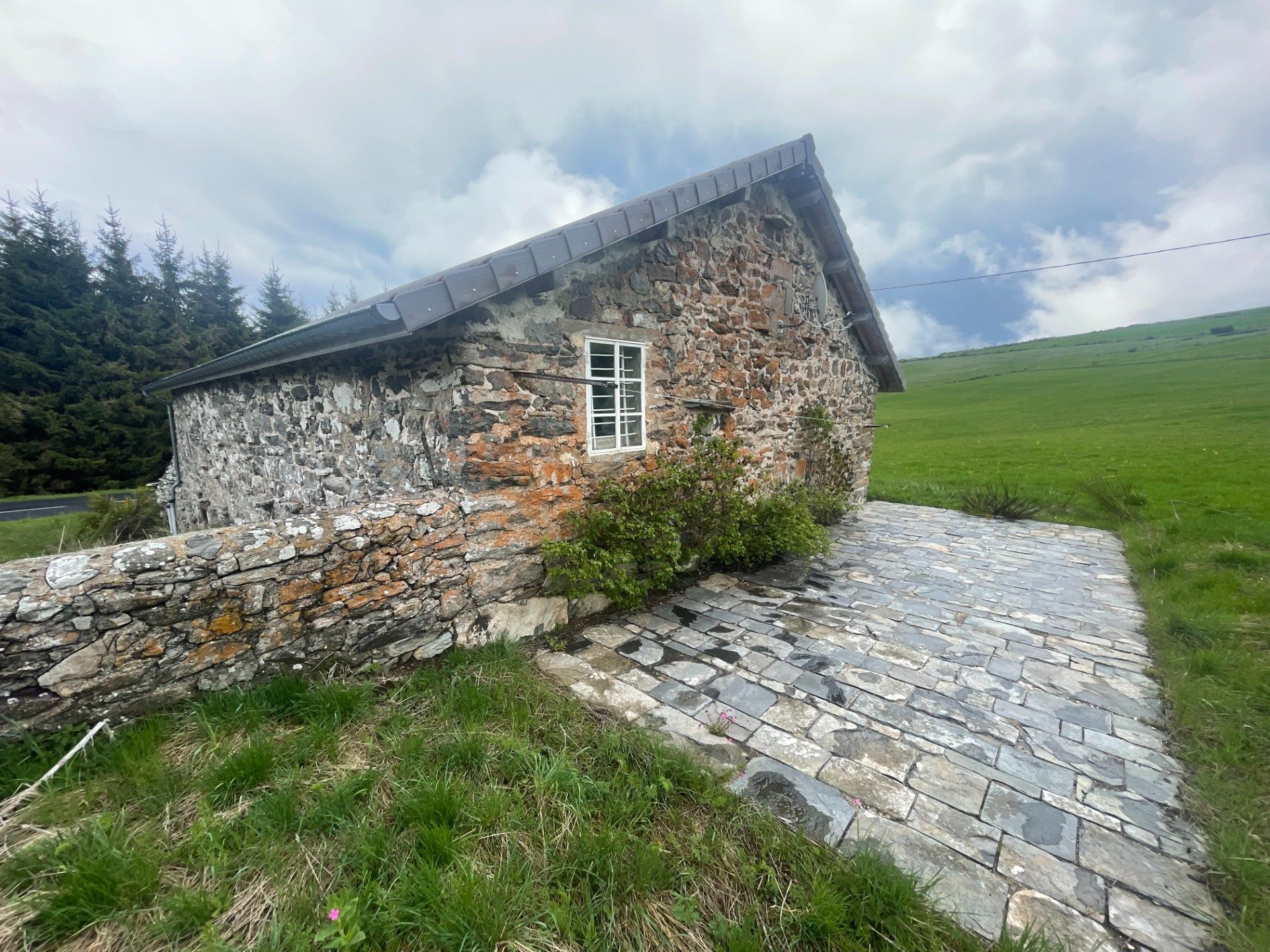 Maison en Pierres à Saint Front Champclause 43000