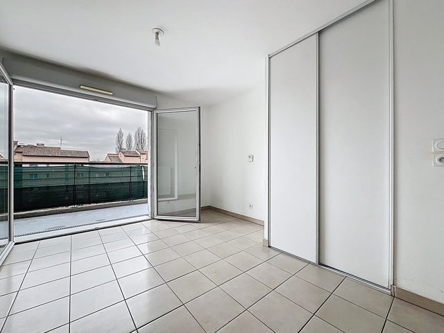 EN EXCLUSIVITE APPARTEMENT 2 PIECES DERNIER ETAGE AVEC BALCON