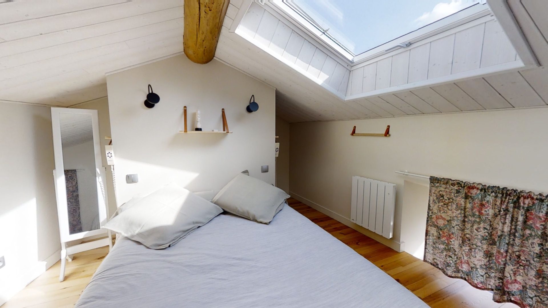 Bien d’exception loué en gîtes avec piscine intérieure Montregard 43290