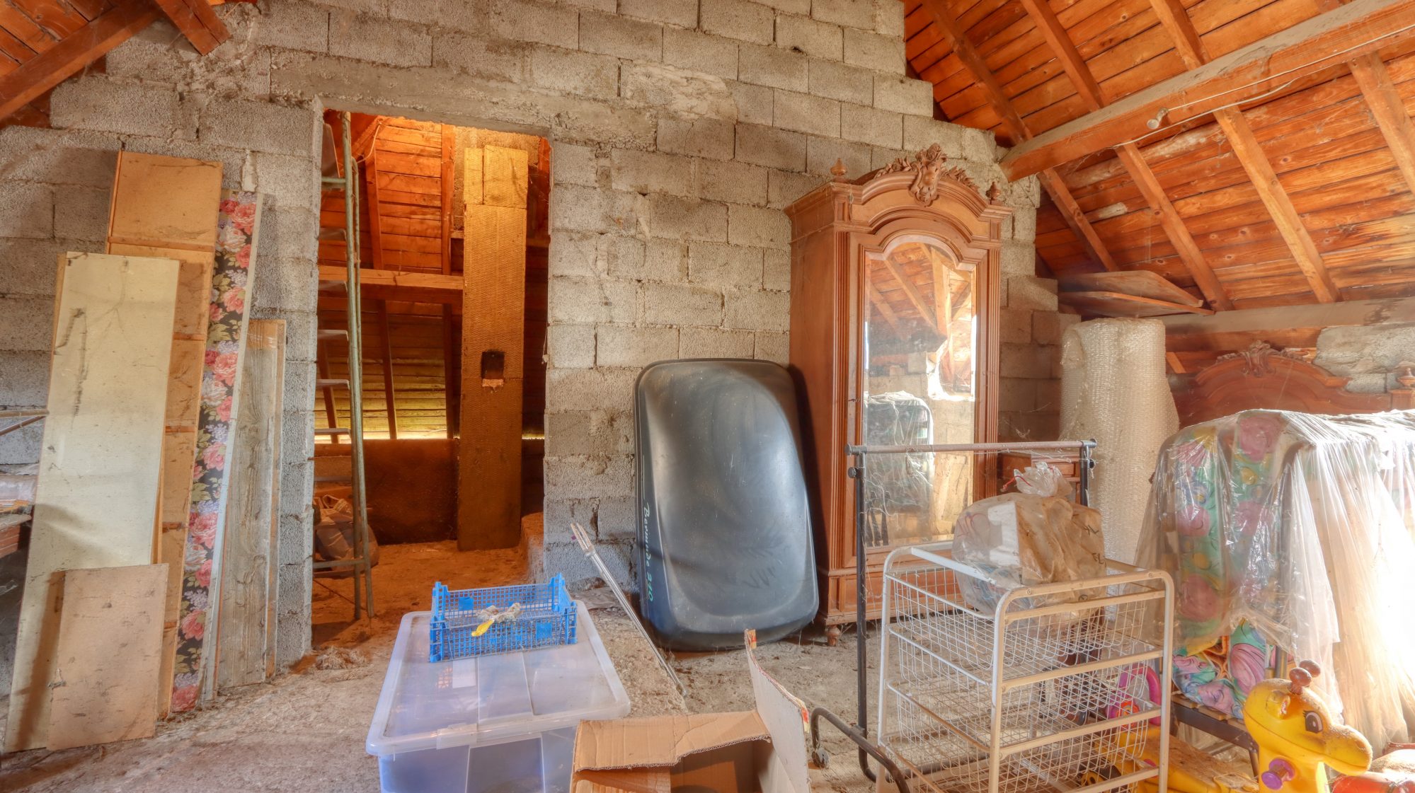 La Boisse -Maison de 126m2 carrez - Terrain 1030m2- combles aménageables 137m2-Sous-sol 140m2 La Boisse 01120