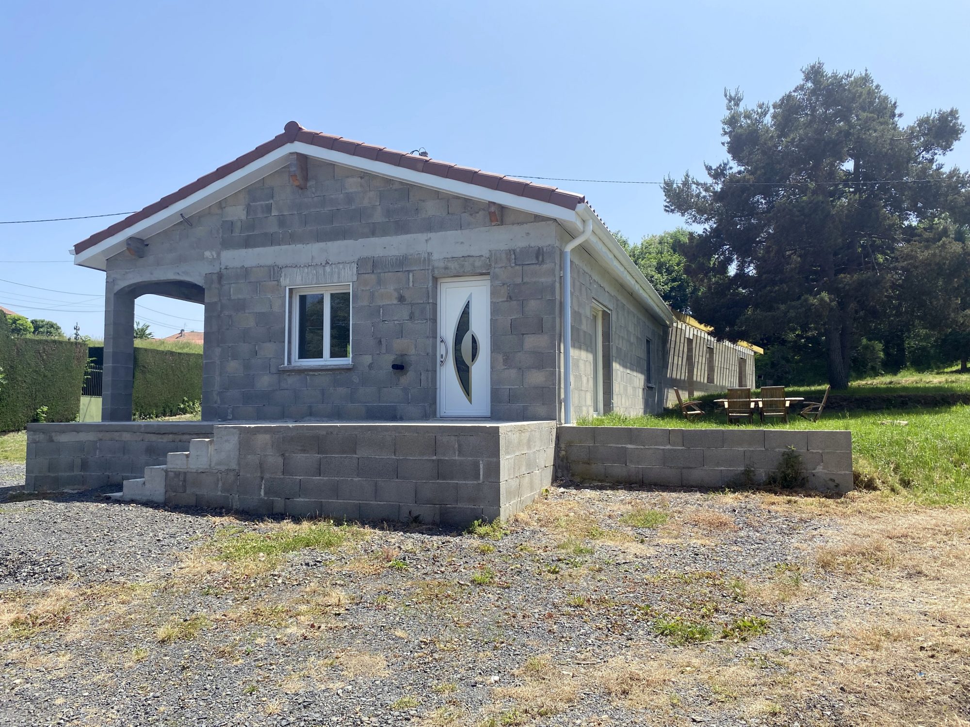 Plain pied de 65m² env sur terrain attenant