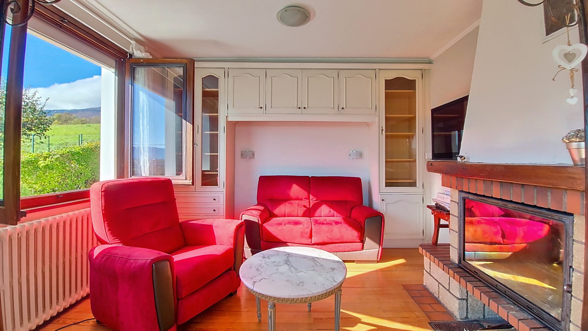 Ensemble immobilier de 2 maisons individuelles Thoiry 01710