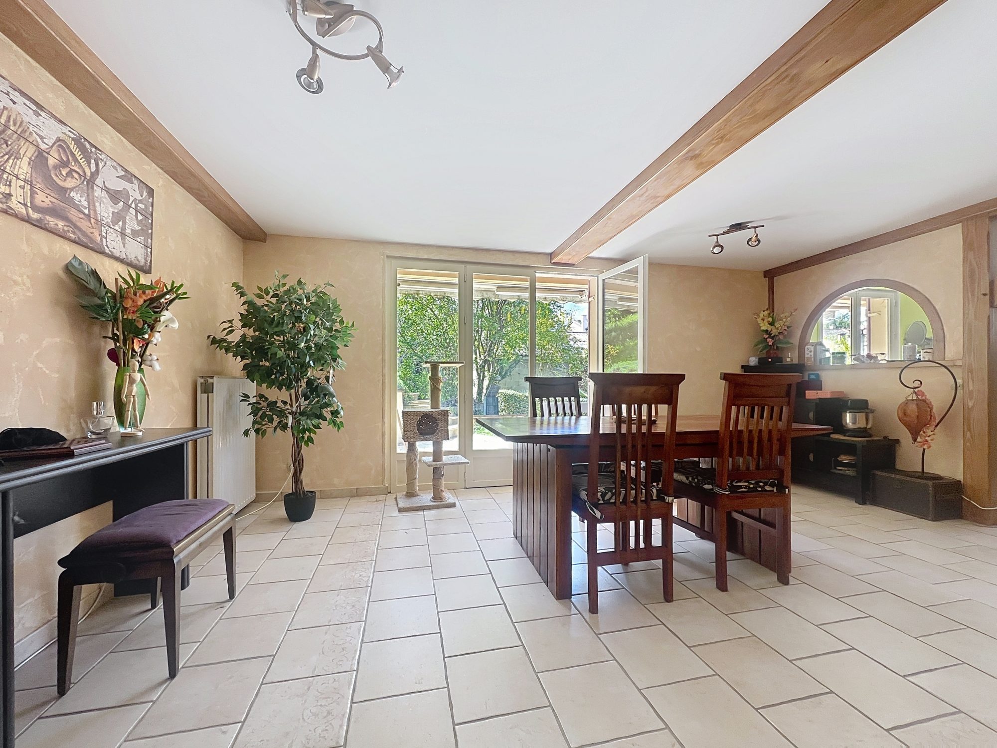 BELLE MAISON A PIERRECLOS 185 m² Pierreclos 71960