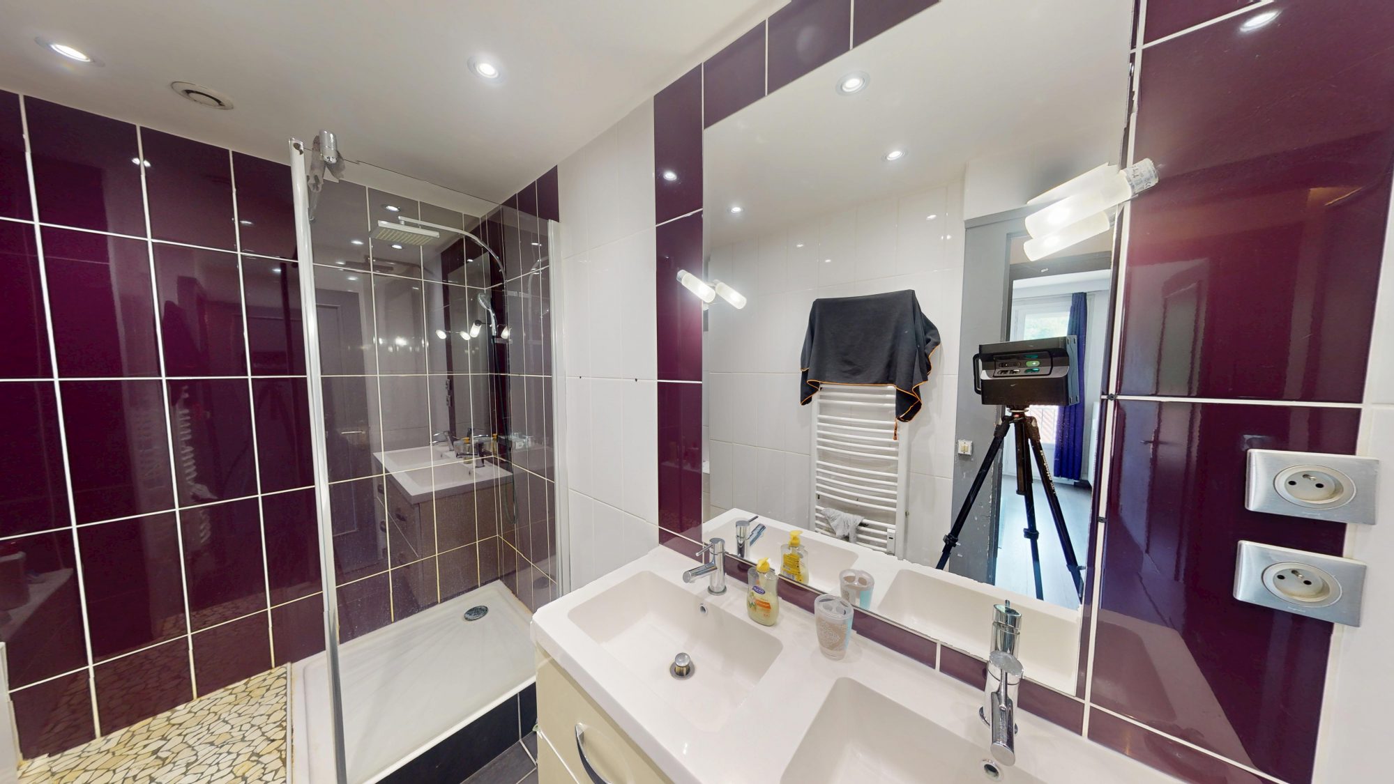 Appartement - 3 pièces - 89 m² - Le Chambon-Feugerolles (42500)