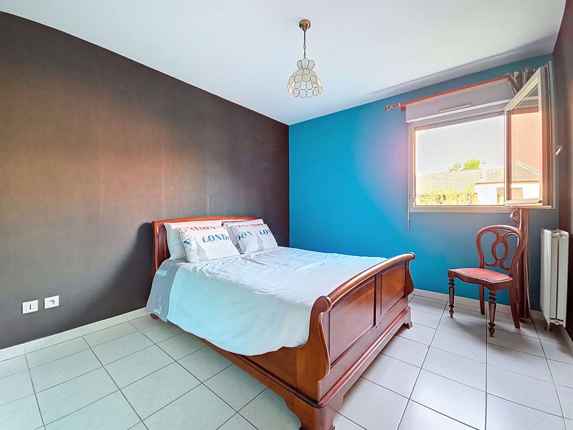 Gratte Ciel Appartement T3 de 68 m2 et Balcon de 9 m2 et Garage Villeurbanne 69100