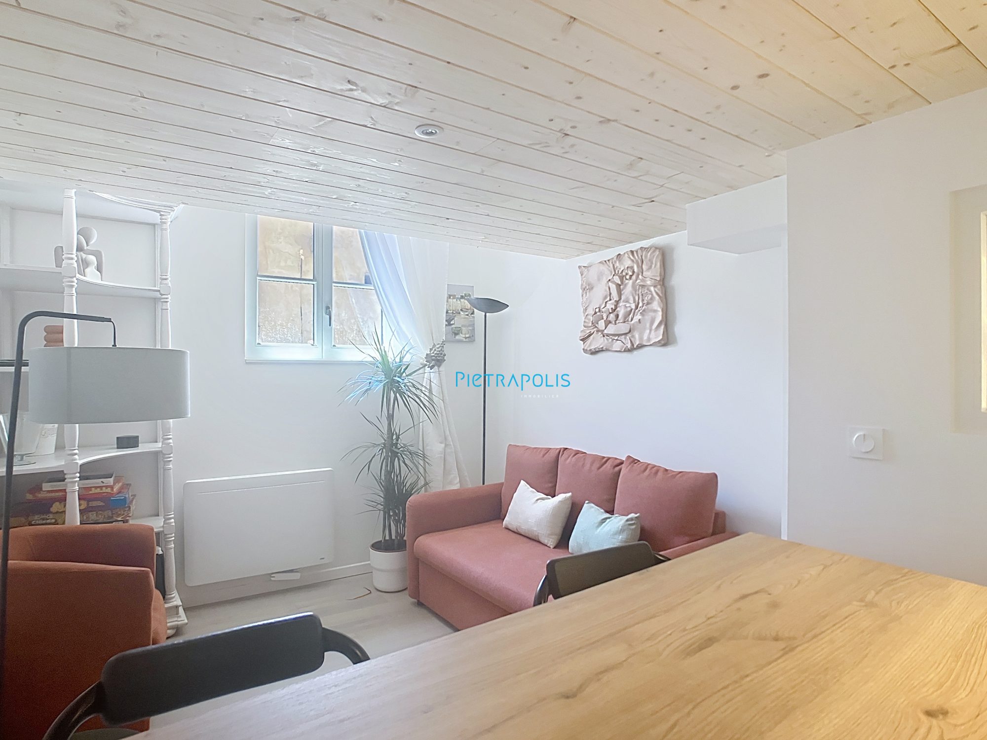 Logement - rénové 100% - 3 chambres - garage