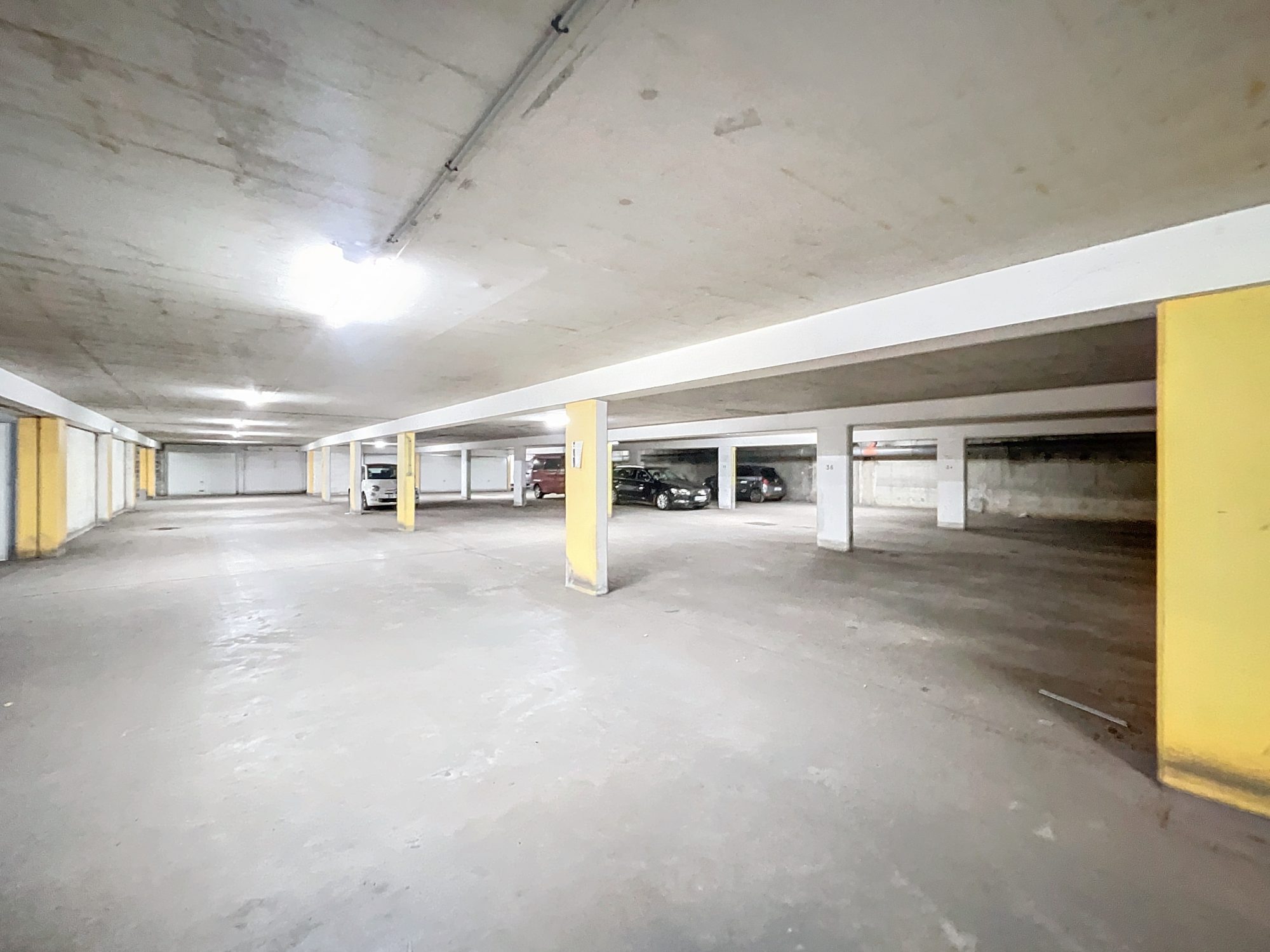 Parking, rue Hippolyte Kahn