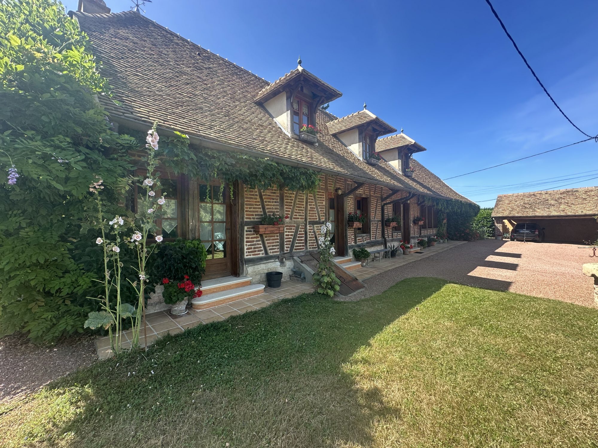 Maison Bressane avec piscine