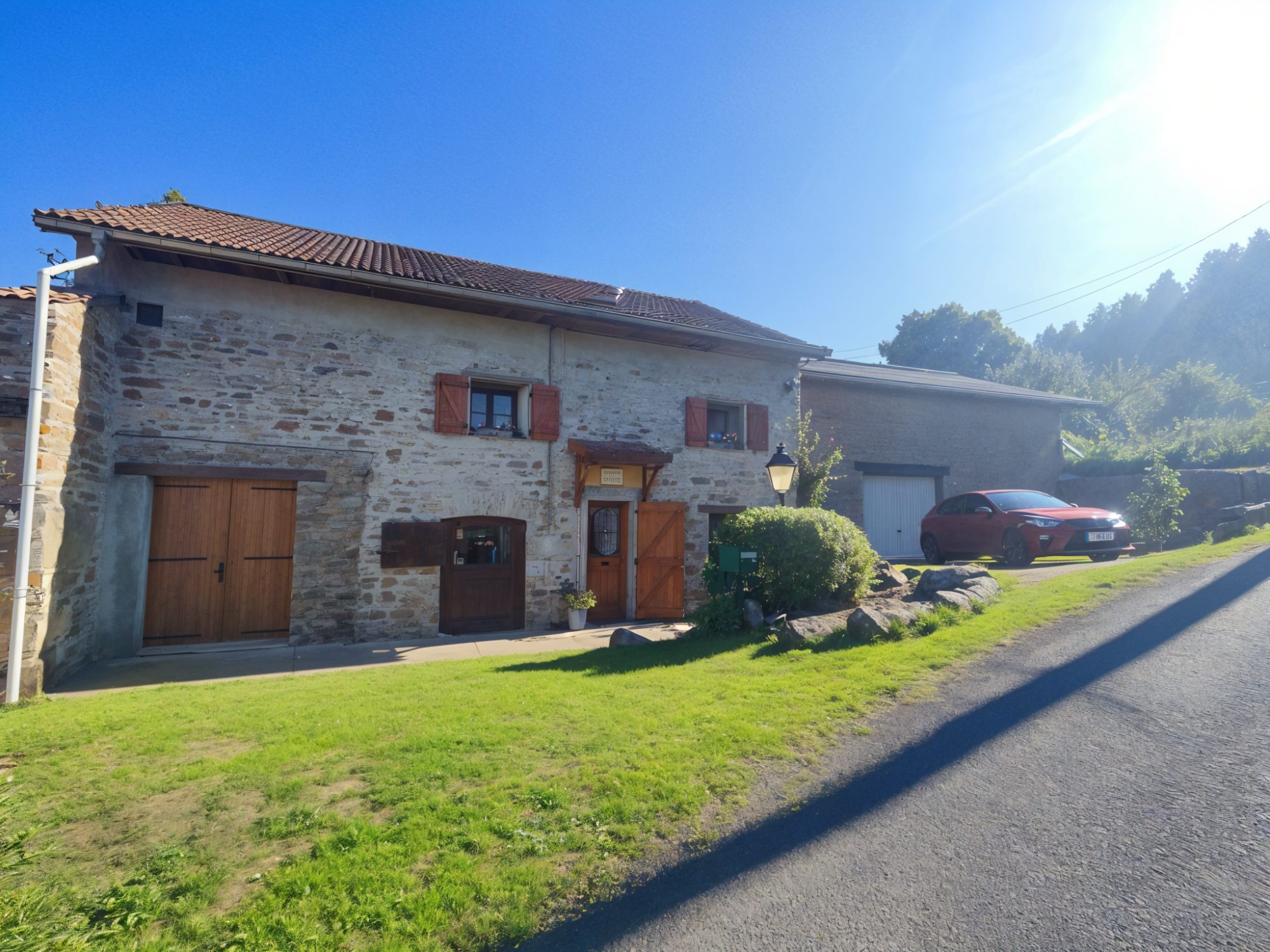 Maison - 5 pièces - 93 m² - Saint-Sauveur-la-Sagne (63220)