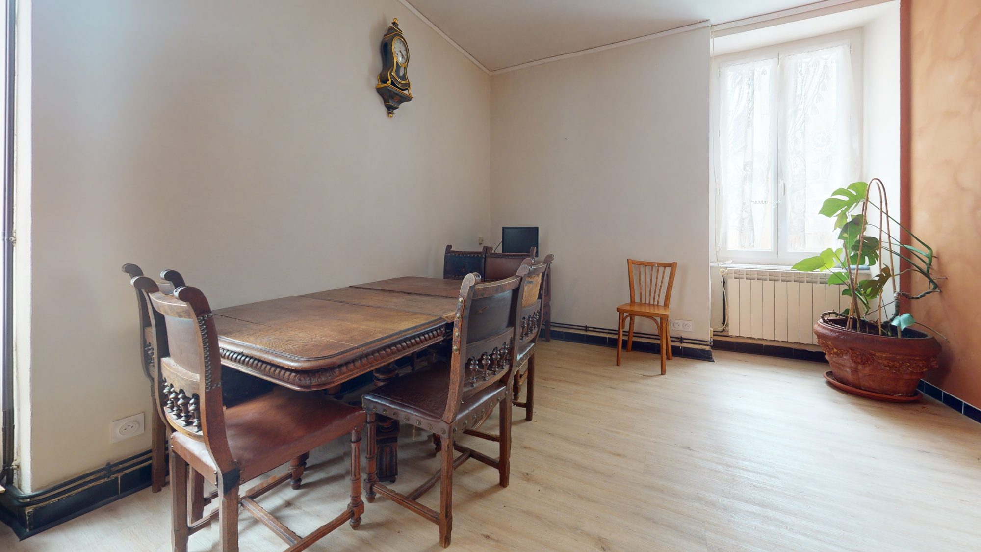 Saint Germain Lembron, Maison de ville env. 120m2 habitables Saint-germain-lembron 63340